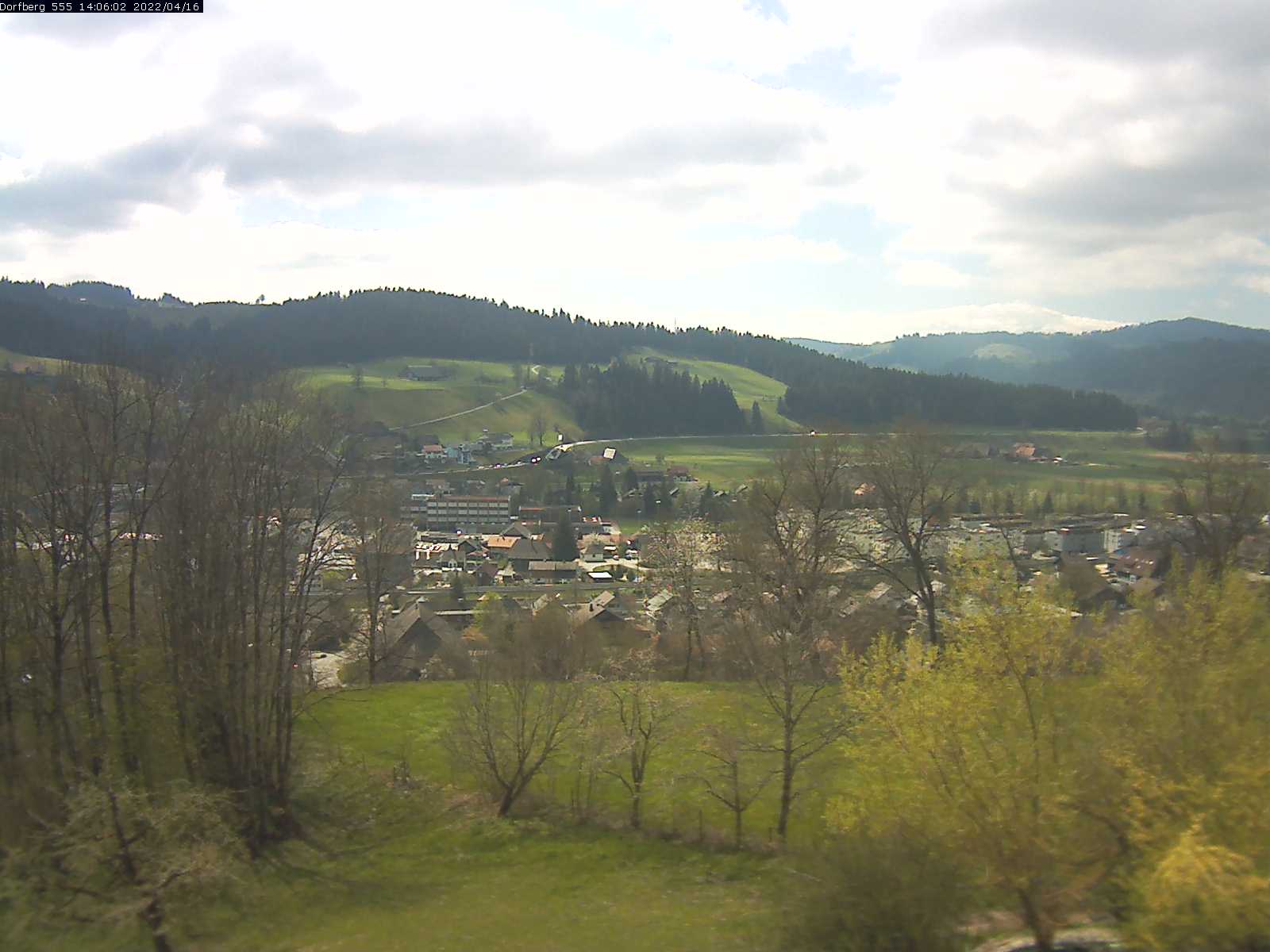 Webcam-Bild: Aussicht vom Dorfberg in Langnau 20220416-140601