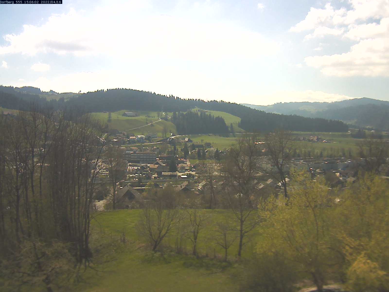 Webcam-Bild: Aussicht vom Dorfberg in Langnau 20220416-150601