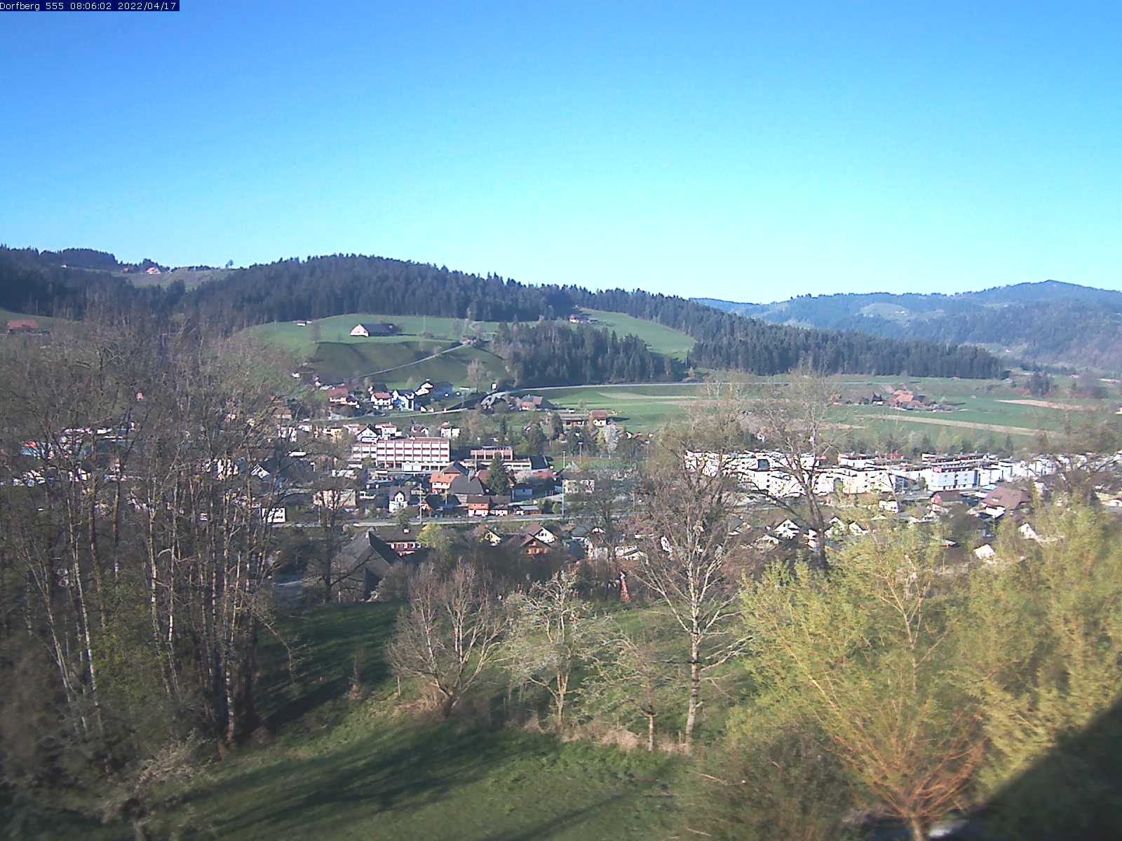 Webcam-Bild: Aussicht vom Dorfberg in Langnau 20220417-080601