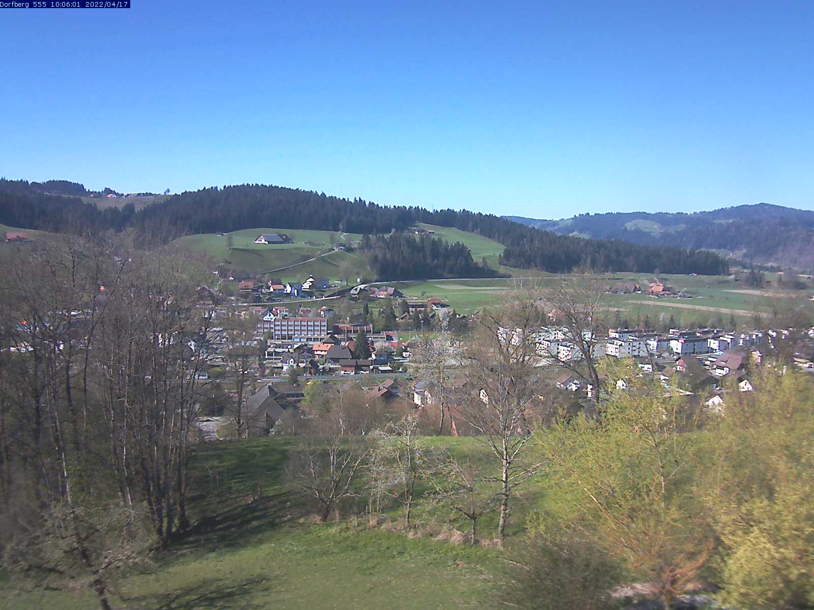 Webcam-Bild: Aussicht vom Dorfberg in Langnau 20220417-100601