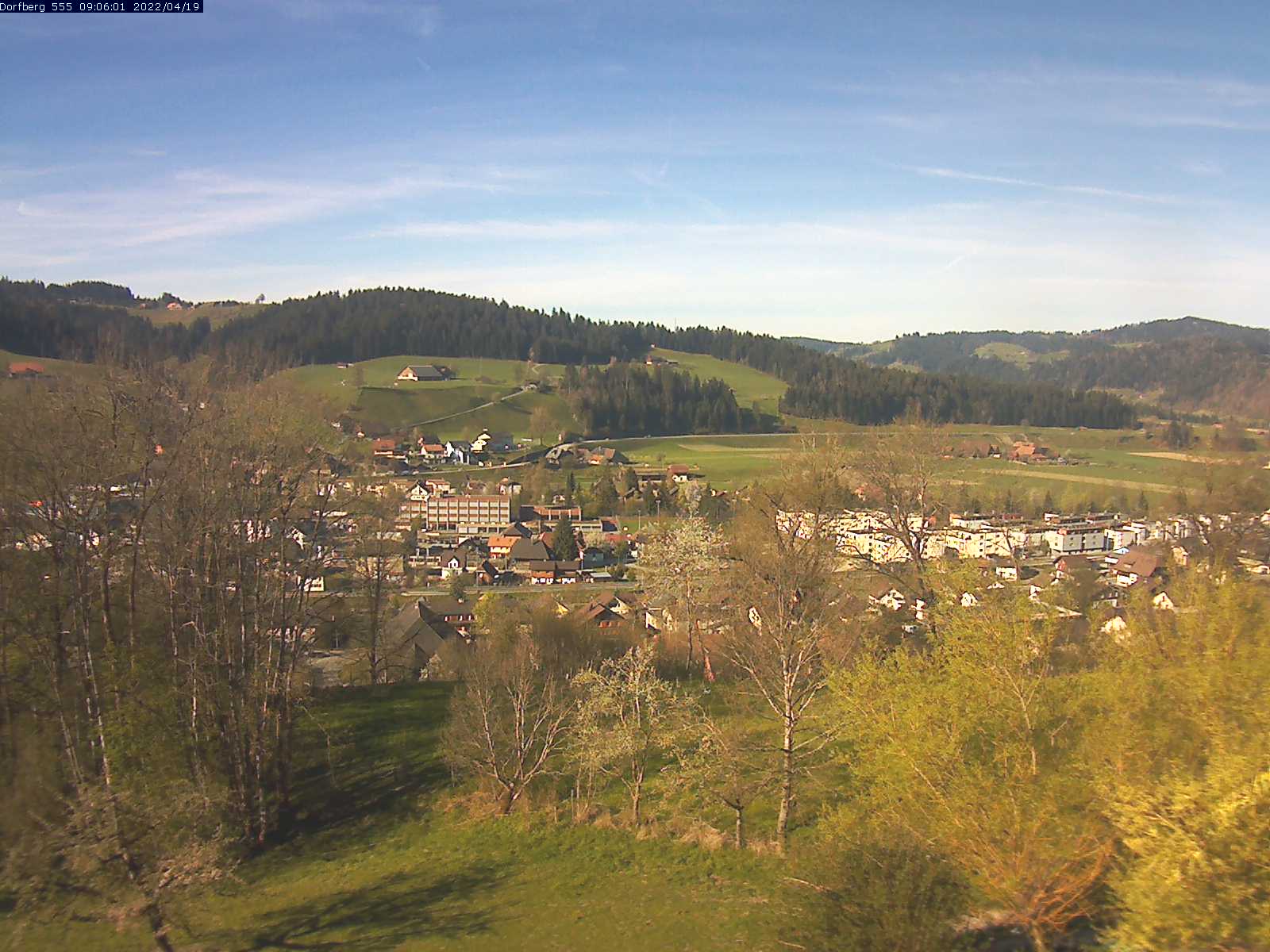 Webcam-Bild: Aussicht vom Dorfberg in Langnau 20220419-090601
