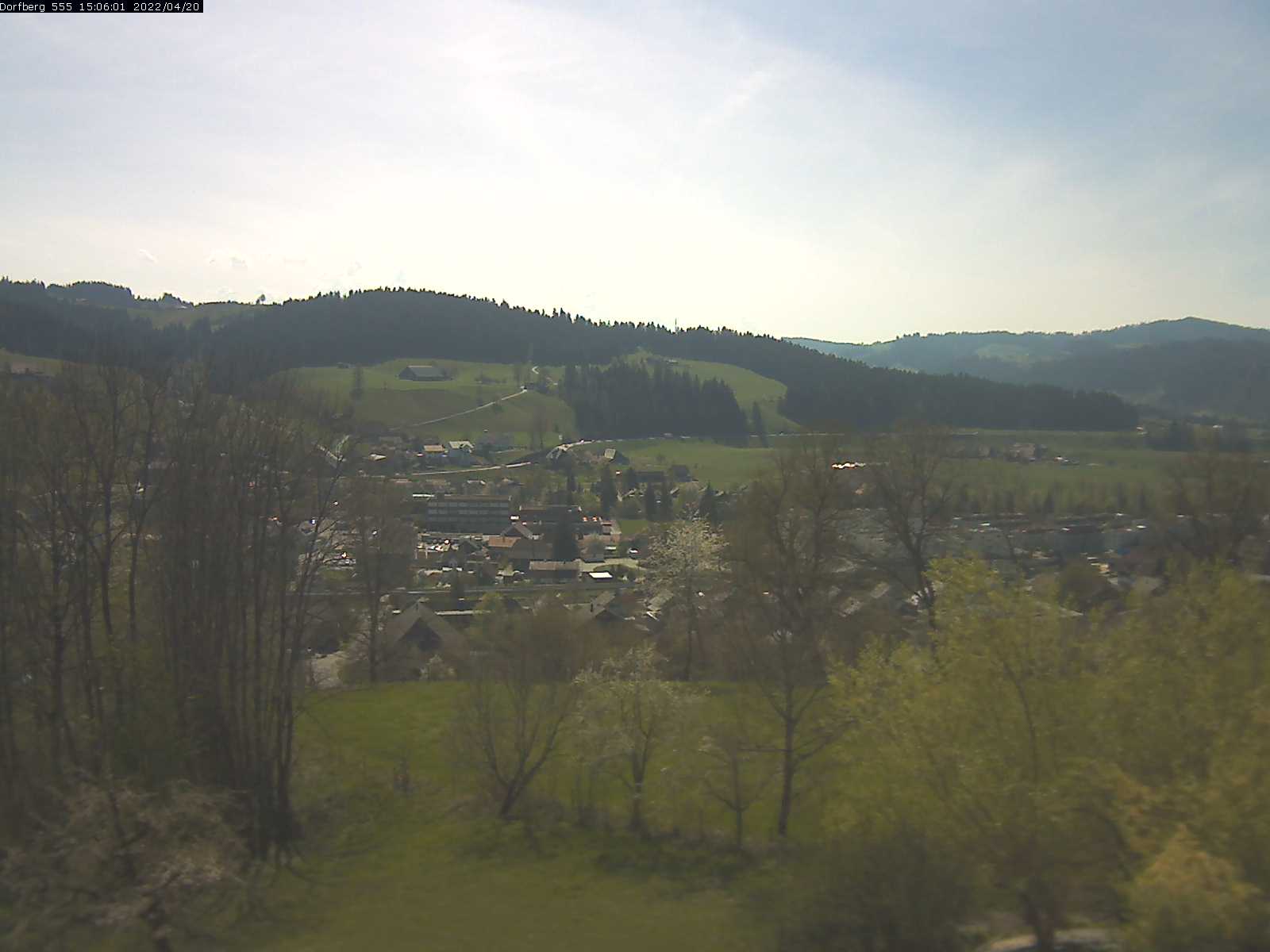 Webcam-Bild: Aussicht vom Dorfberg in Langnau 20220420-150601