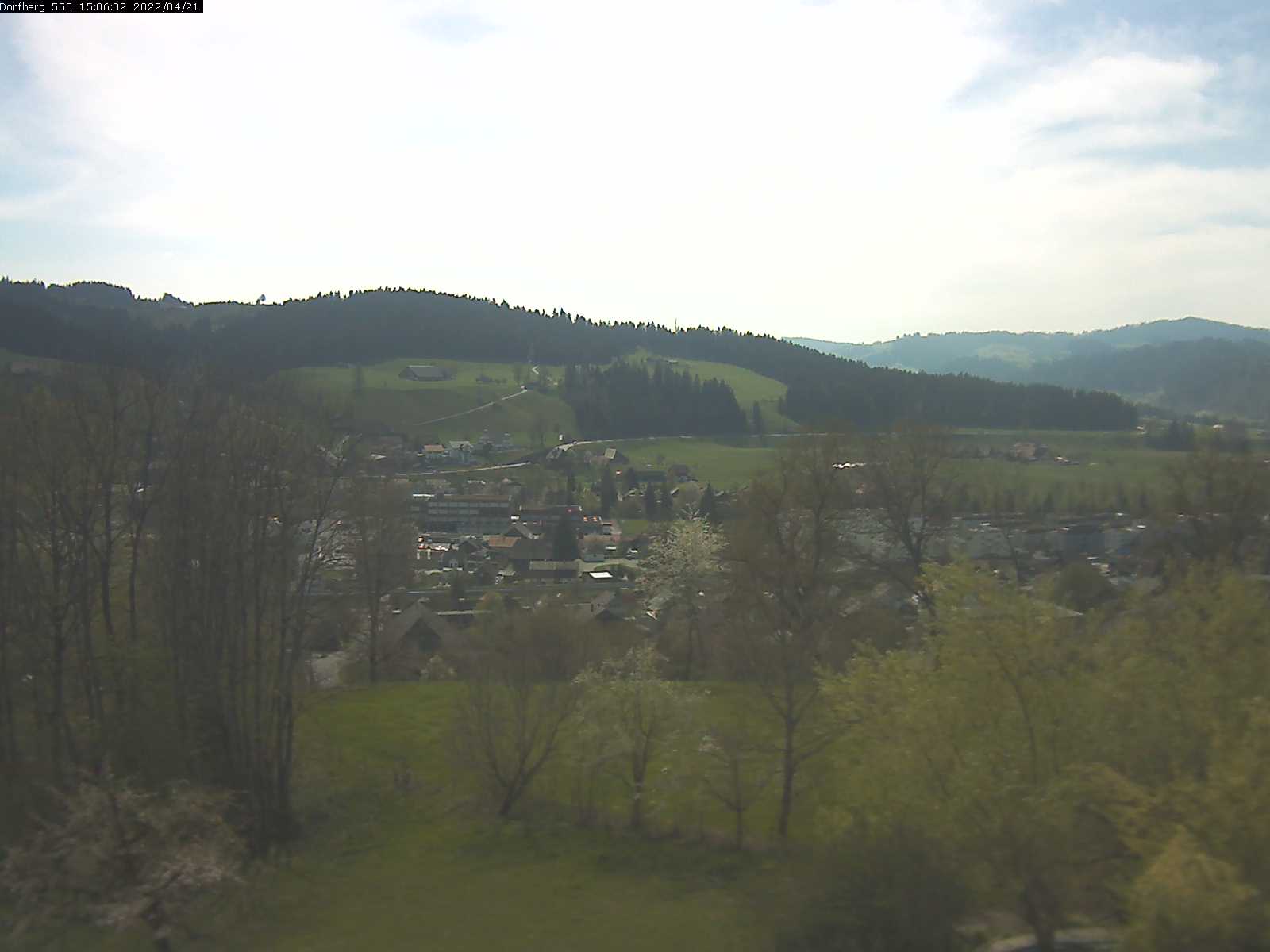 Webcam-Bild: Aussicht vom Dorfberg in Langnau 20220421-150601