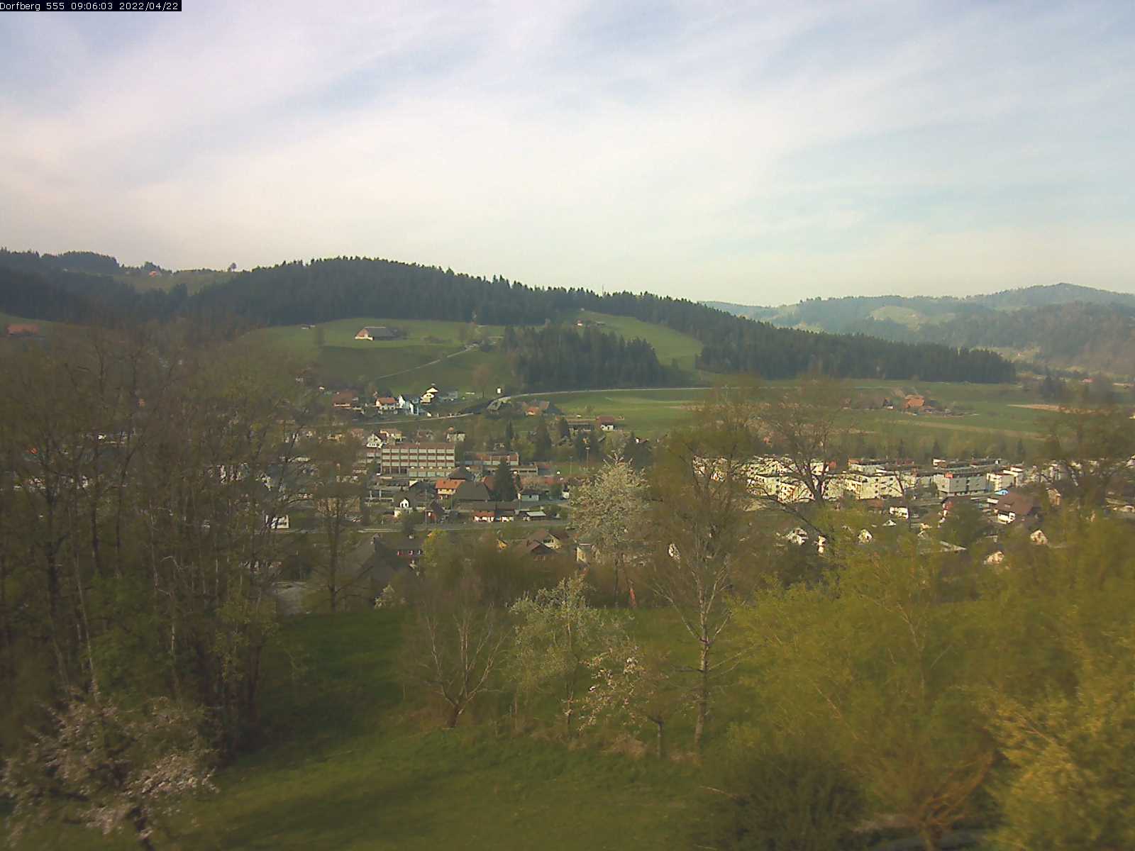 Webcam-Bild: Aussicht vom Dorfberg in Langnau 20220422-090602