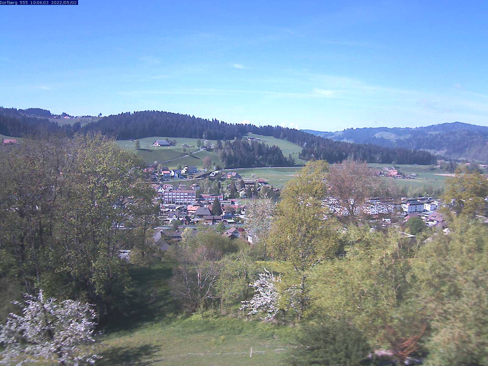 Webcam-Bild: Aussicht vom Dorfberg in Langnau 20220502-100601