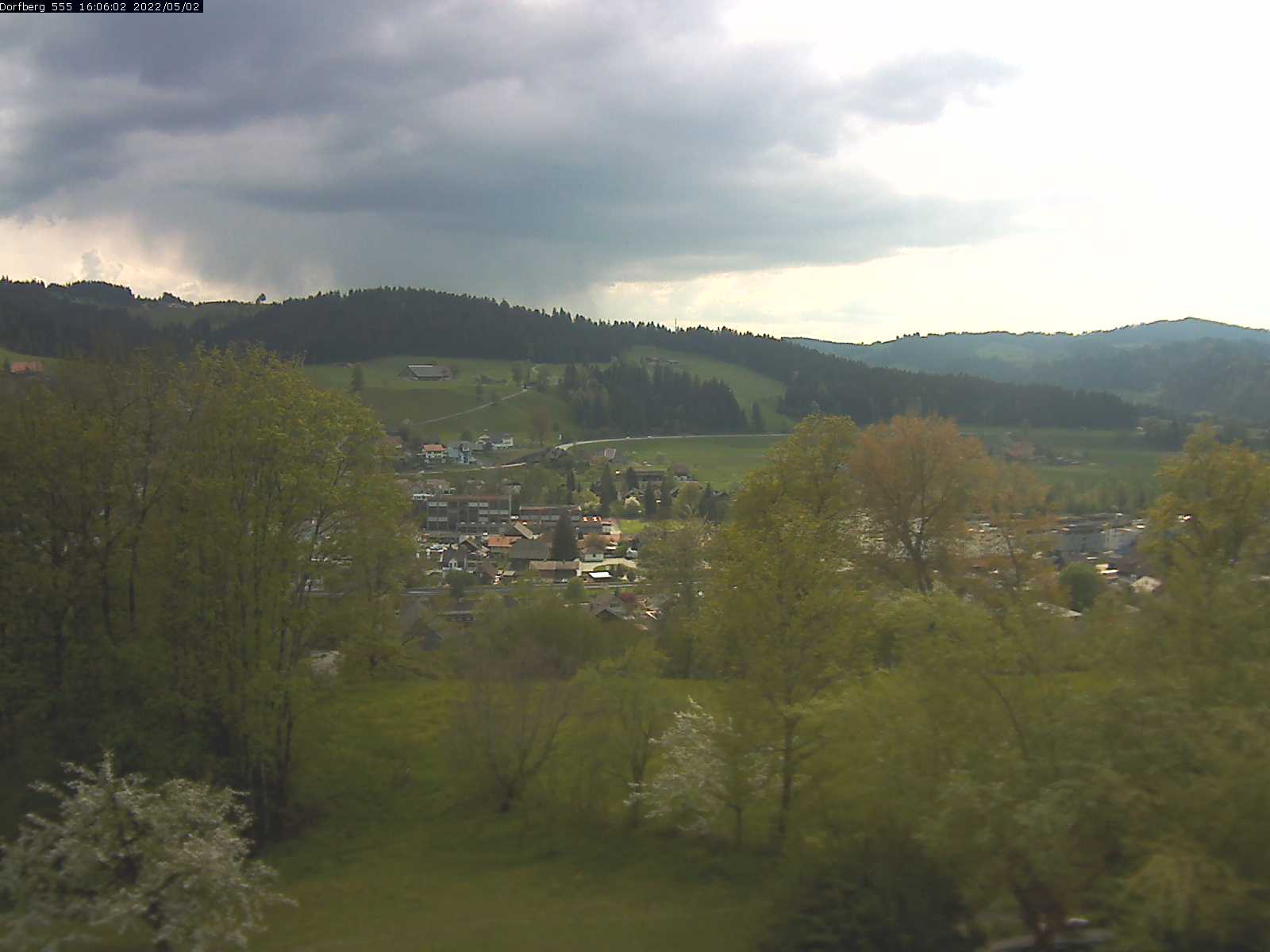 Webcam-Bild: Aussicht vom Dorfberg in Langnau 20220502-160601
