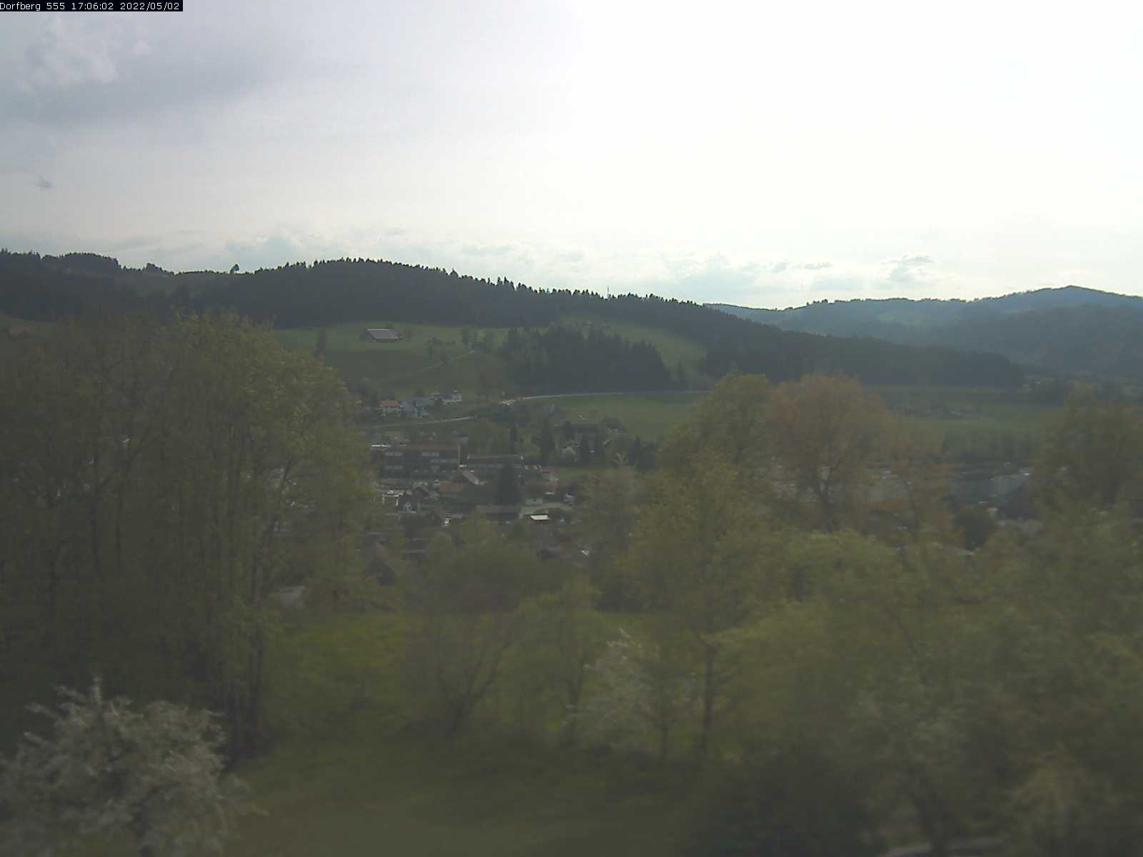 Webcam-Bild: Aussicht vom Dorfberg in Langnau 20220502-170601