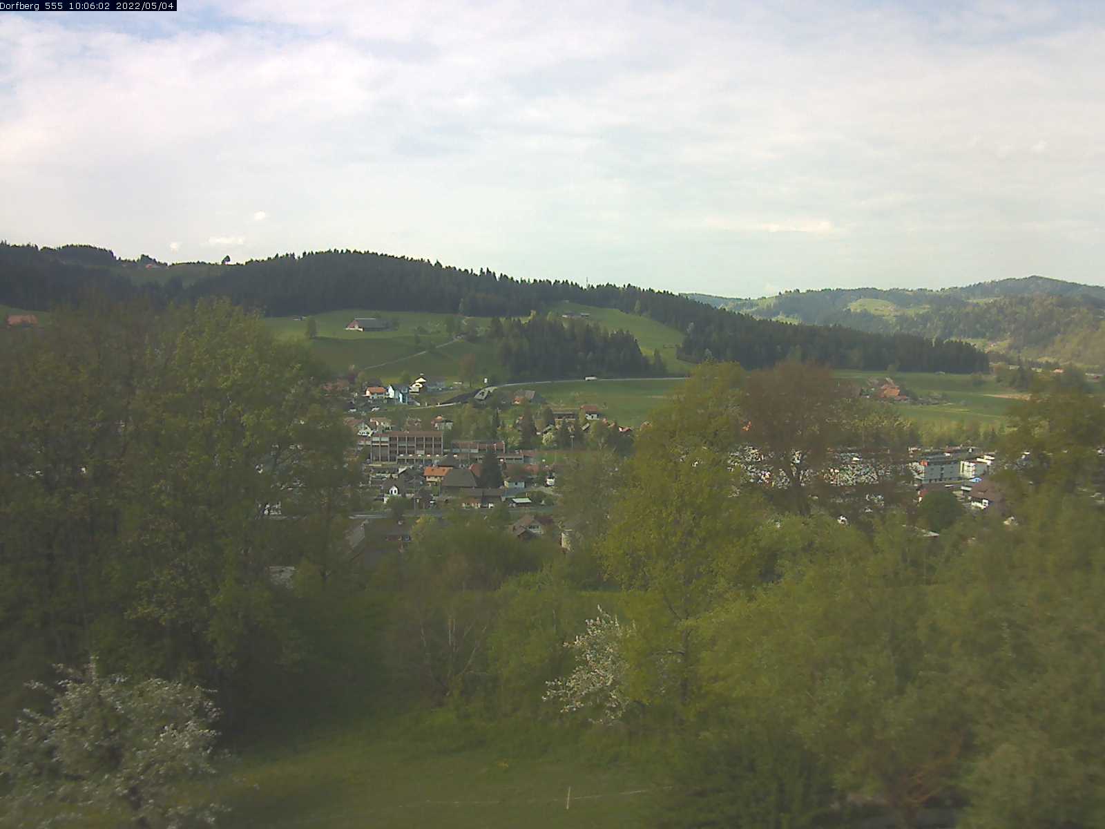 Webcam-Bild: Aussicht vom Dorfberg in Langnau 20220504-100601