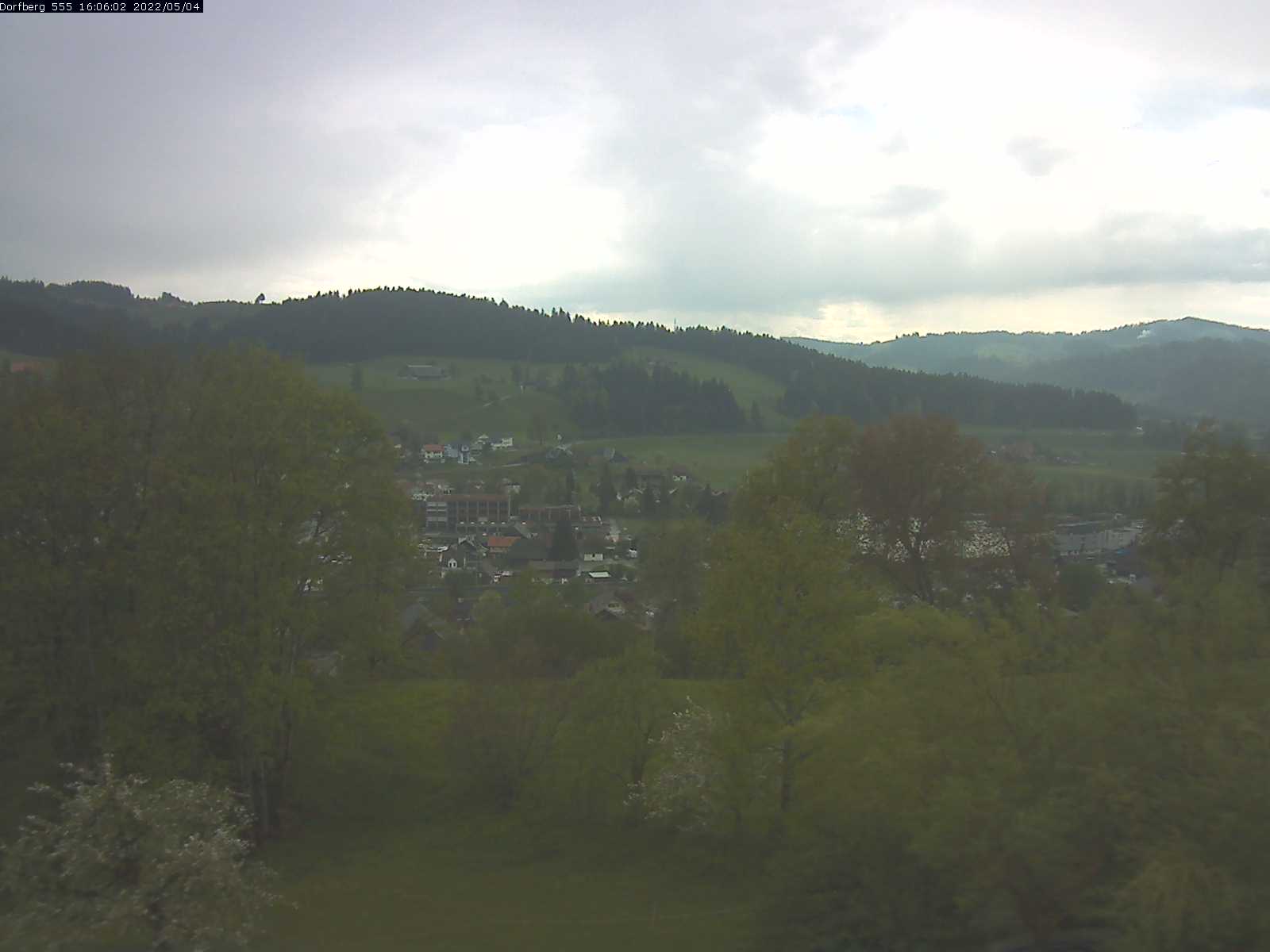 Webcam-Bild: Aussicht vom Dorfberg in Langnau 20220504-160602