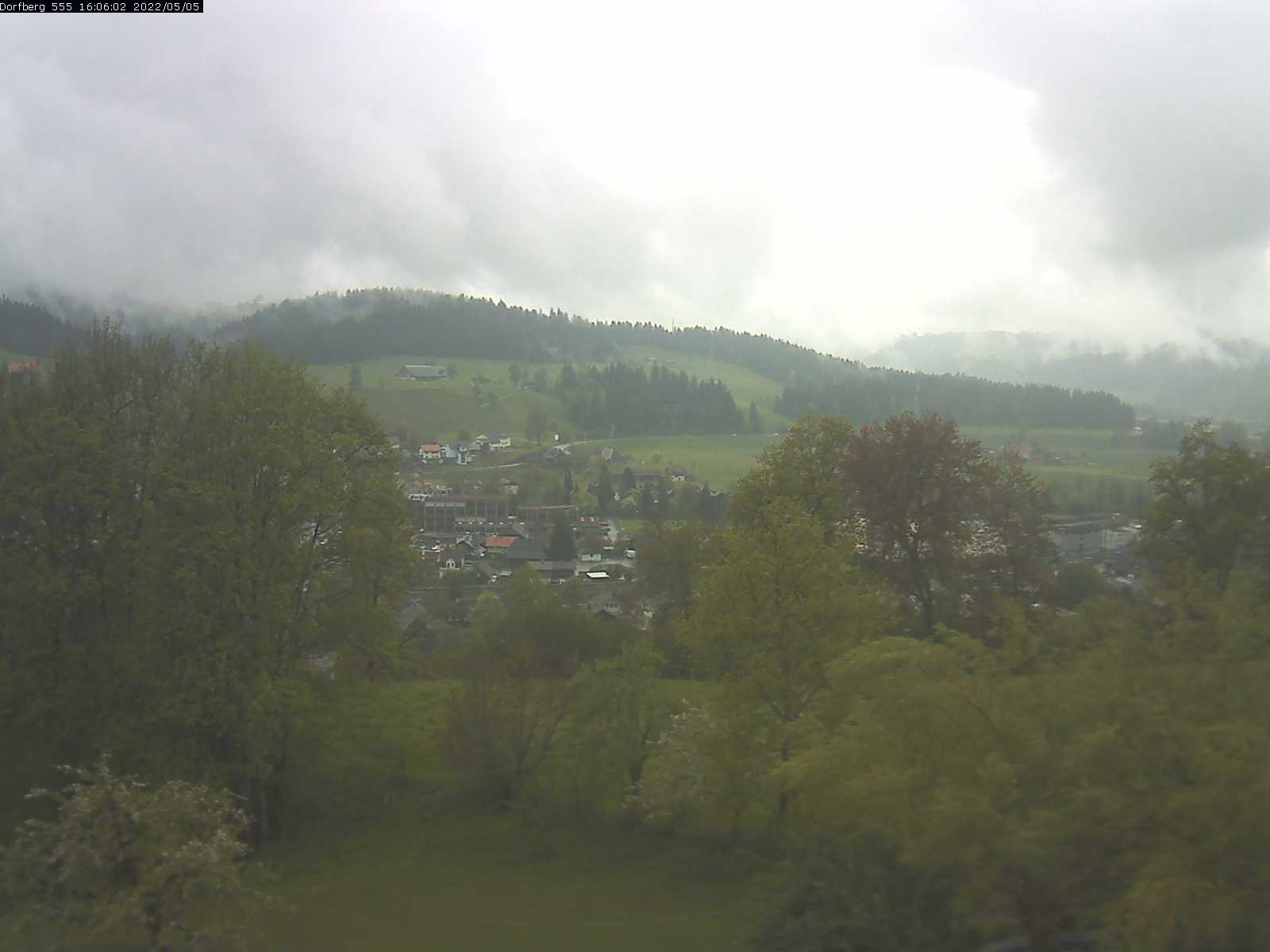Webcam-Bild: Aussicht vom Dorfberg in Langnau 20220505-160601