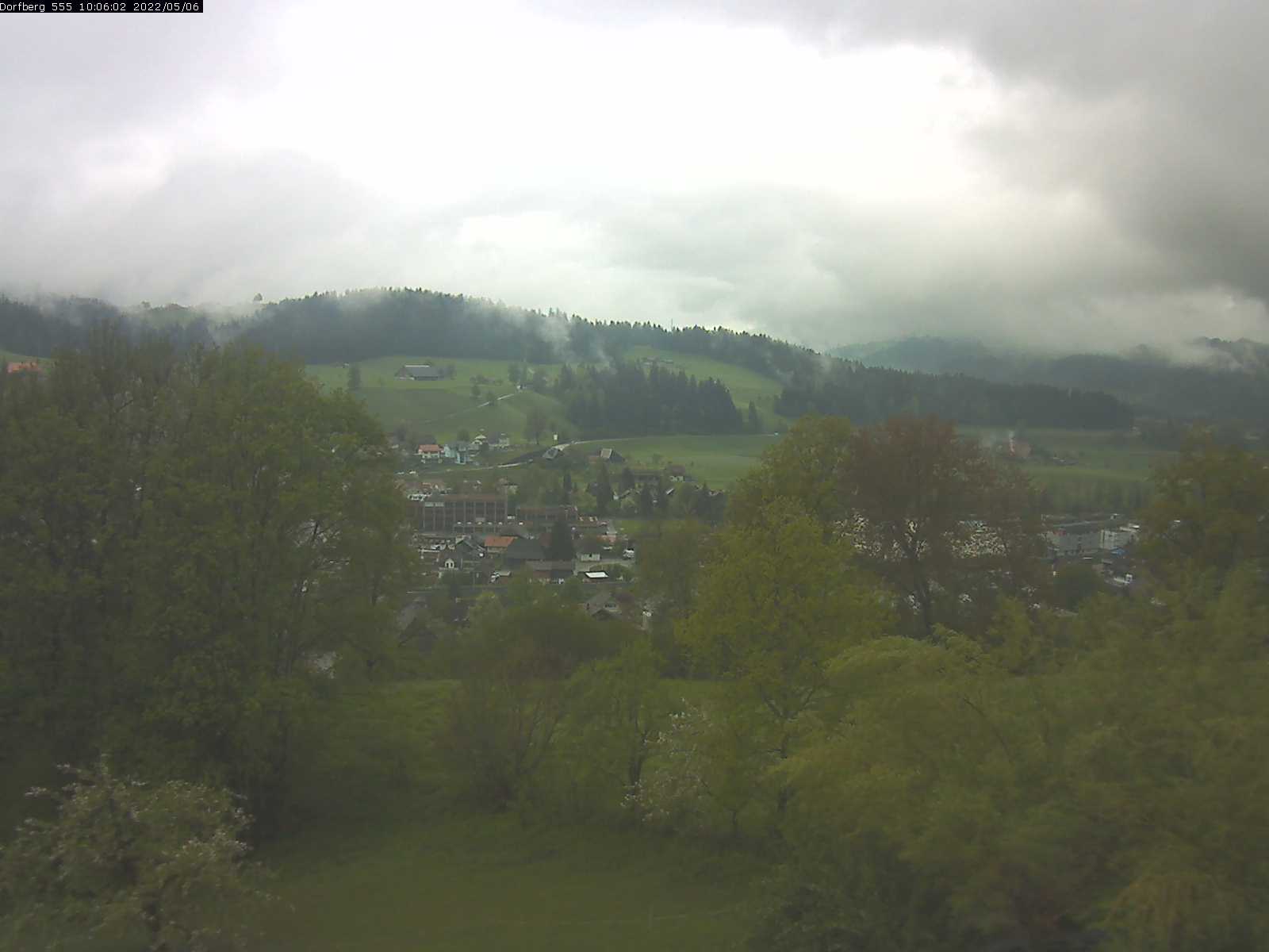Webcam-Bild: Aussicht vom Dorfberg in Langnau 20220506-100601