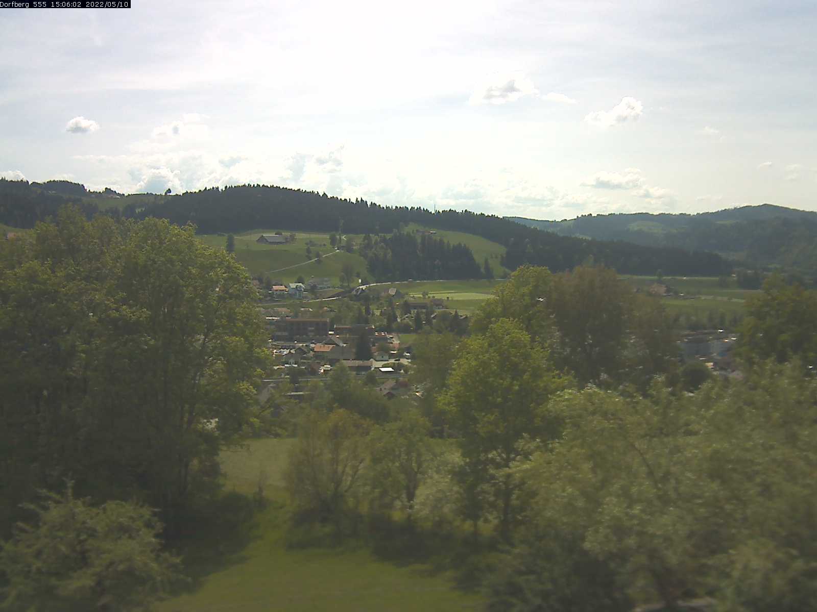 Webcam-Bild: Aussicht vom Dorfberg in Langnau 20220510-150601