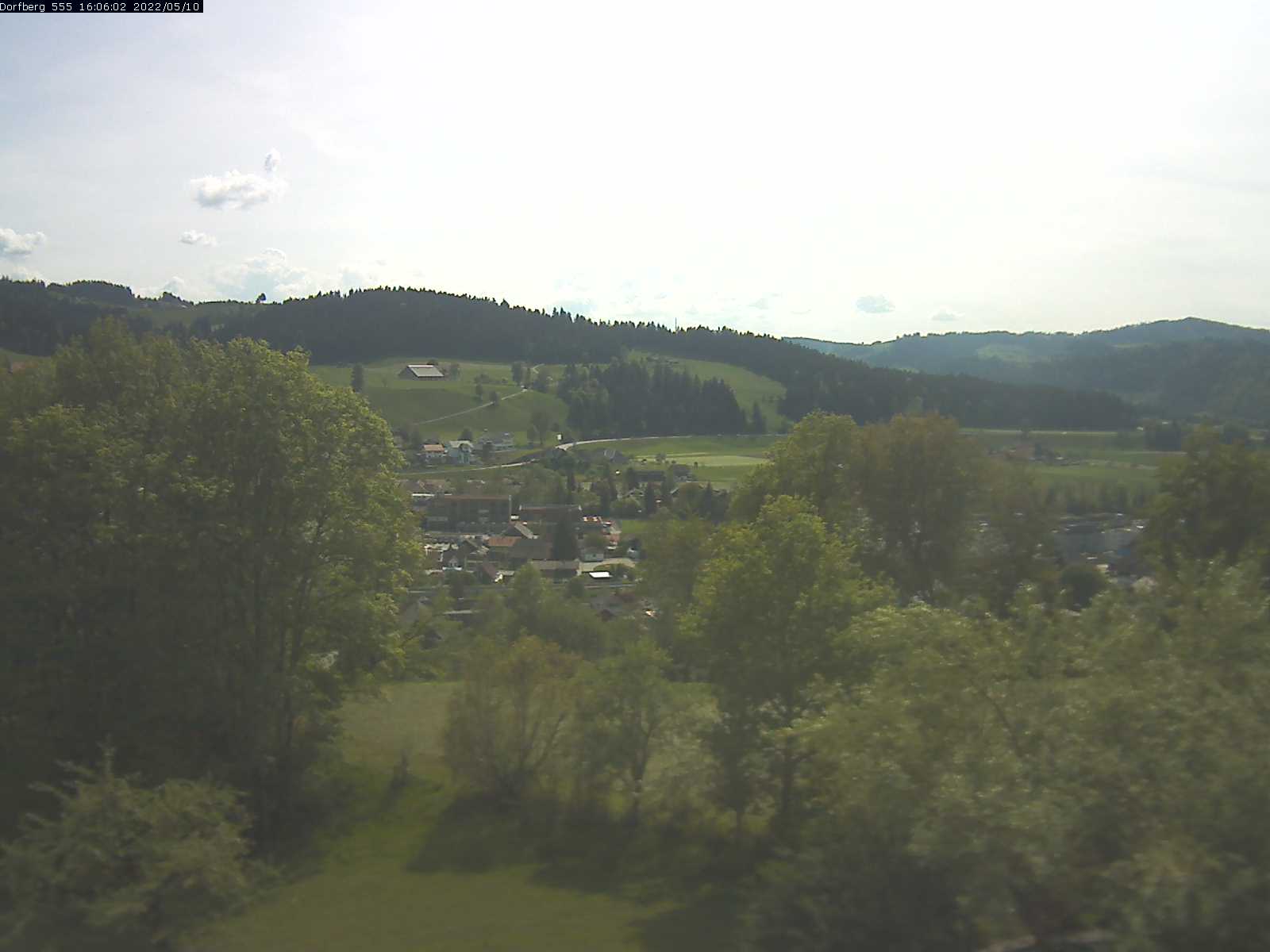 Webcam-Bild: Aussicht vom Dorfberg in Langnau 20220510-160601
