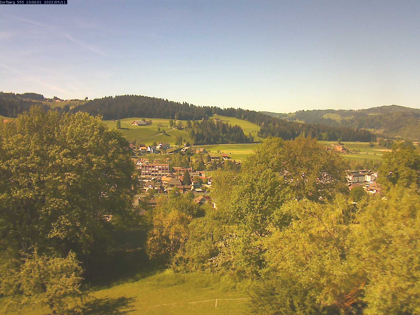 Webcam-Bild: Aussicht vom Dorfberg in Langnau 20220511-100601