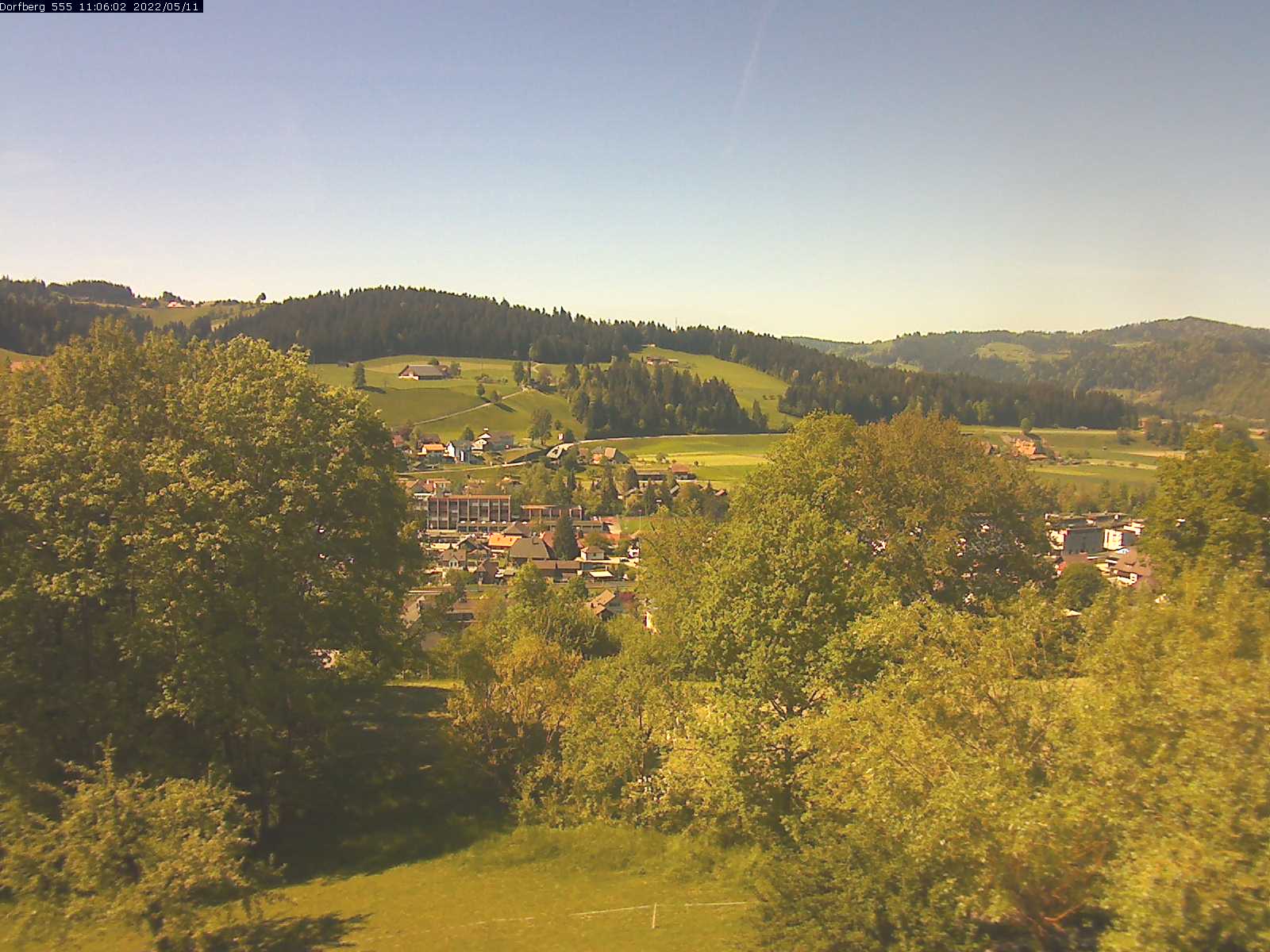 Webcam-Bild: Aussicht vom Dorfberg in Langnau 20220511-110601
