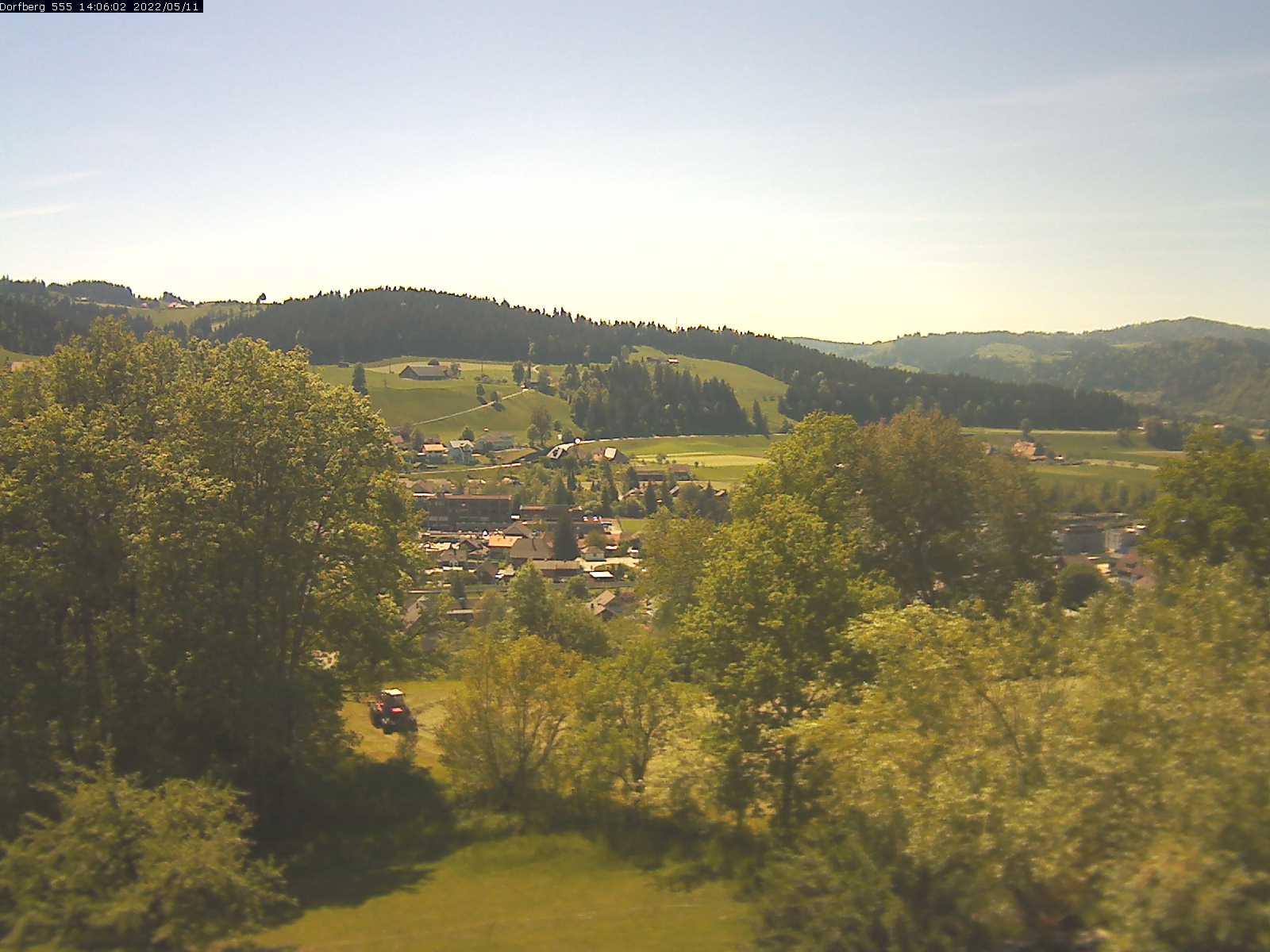 Webcam-Bild: Aussicht vom Dorfberg in Langnau 20220511-140601