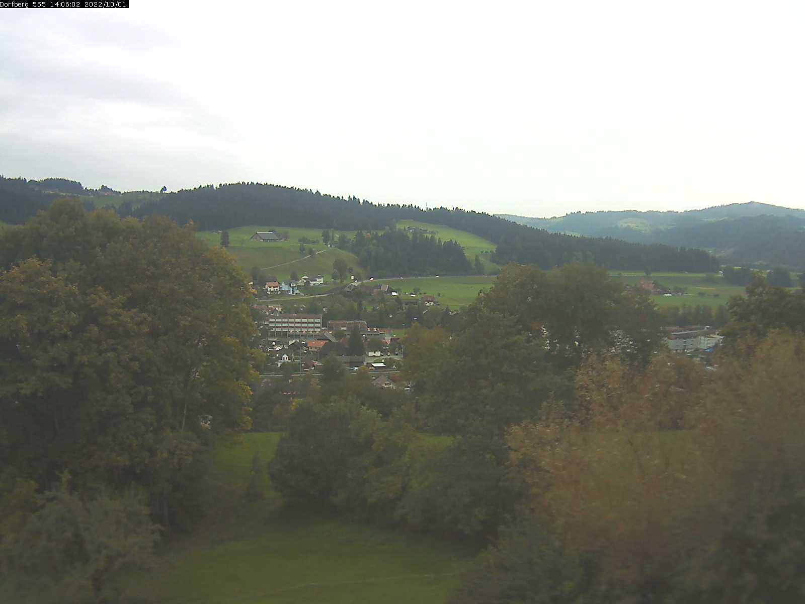 Webcam-Bild: Aussicht vom Dorfberg in Langnau 20221001-140601