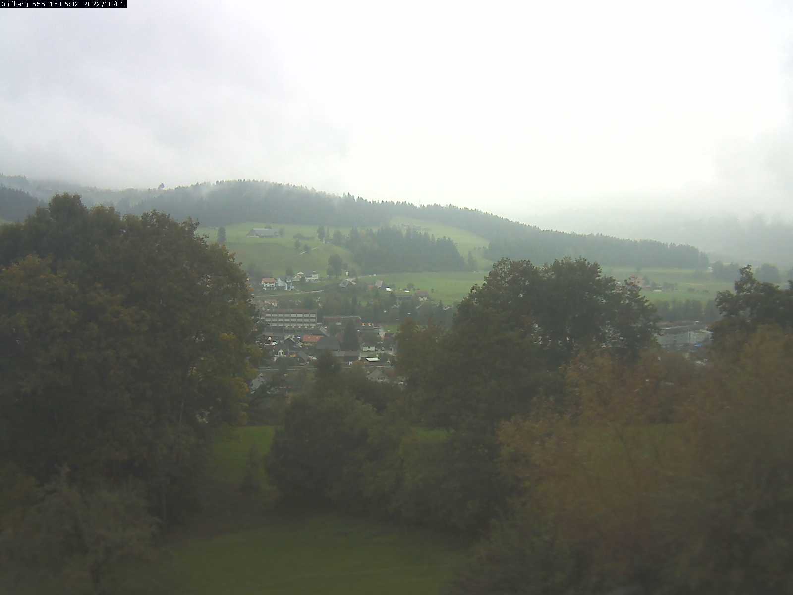 Webcam-Bild: Aussicht vom Dorfberg in Langnau 20221001-150601