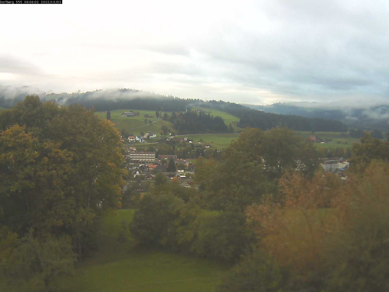 Webcam-Bild: Aussicht vom Dorfberg in Langnau 20221003-080601