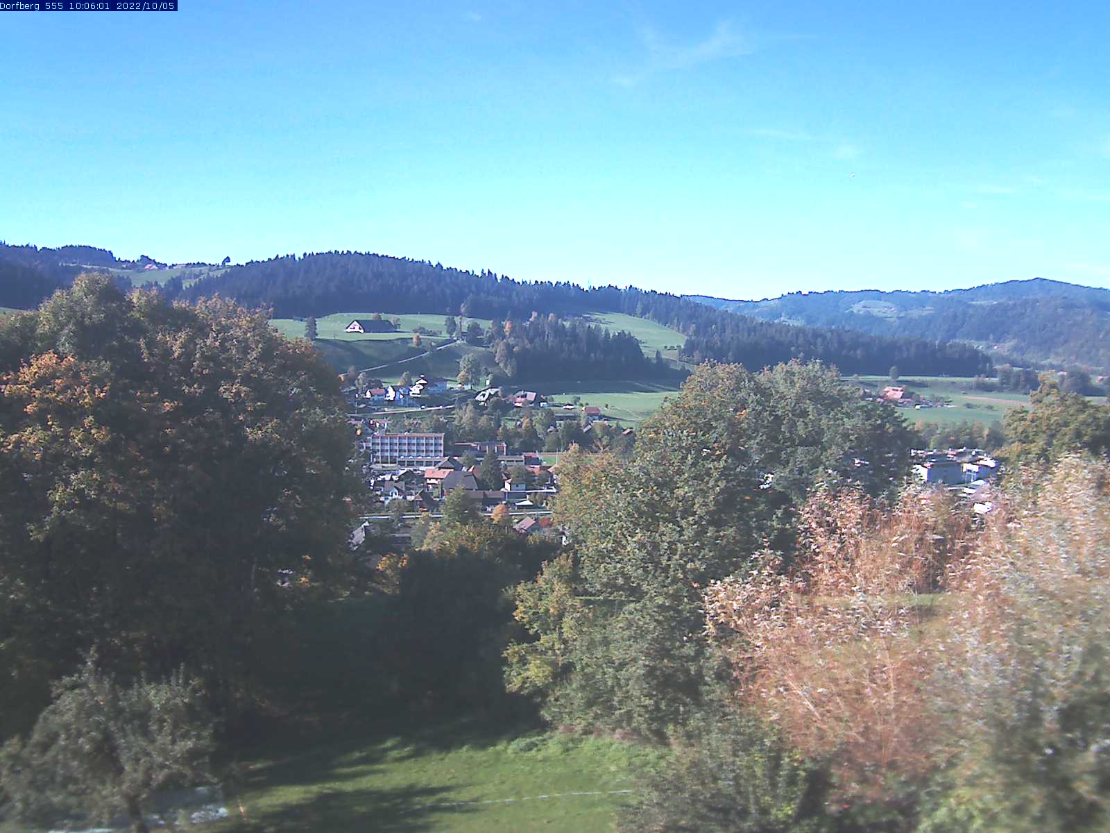 Webcam-Bild: Aussicht vom Dorfberg in Langnau 20221005-100601