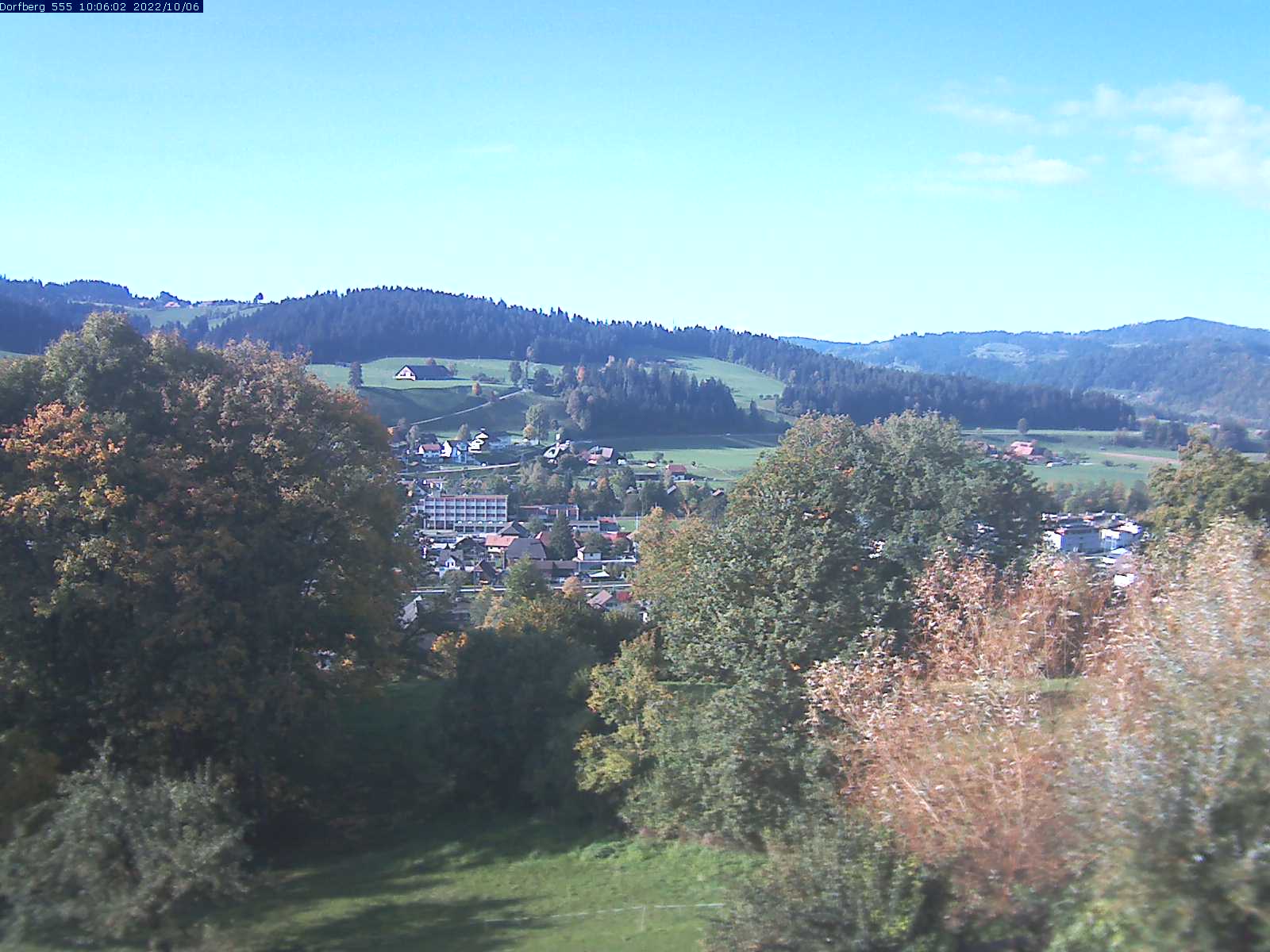 Webcam-Bild: Aussicht vom Dorfberg in Langnau 20221006-100601