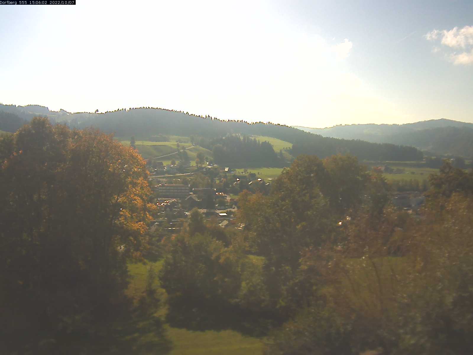 Webcam-Bild: Aussicht vom Dorfberg in Langnau 20221007-150601