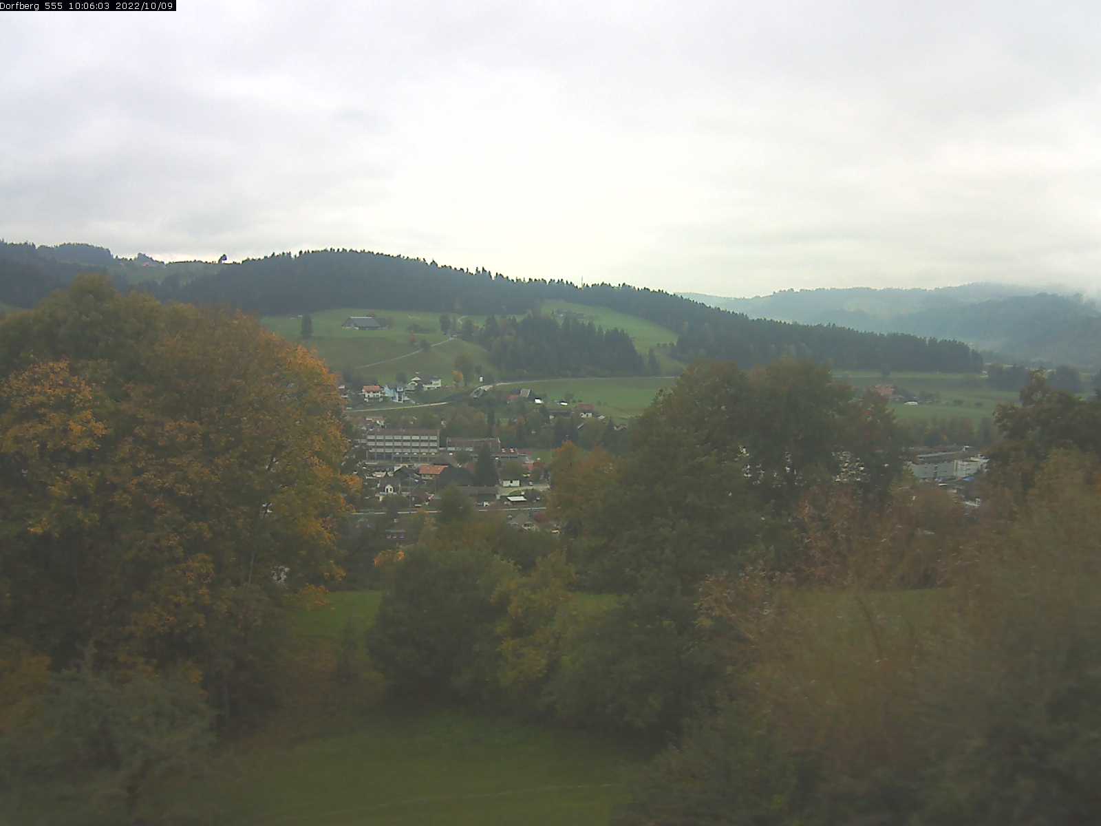 Webcam-Bild: Aussicht vom Dorfberg in Langnau 20221009-100601