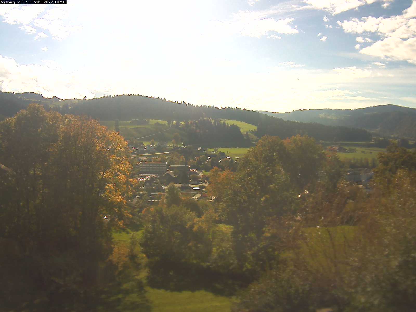 Webcam-Bild: Aussicht vom Dorfberg in Langnau 20221010-150601