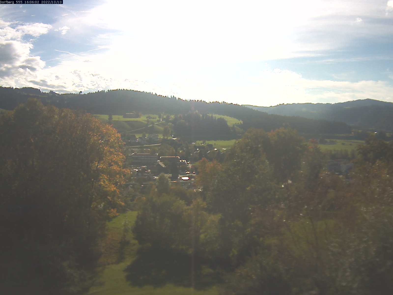 Webcam-Bild: Aussicht vom Dorfberg in Langnau 20221010-160601