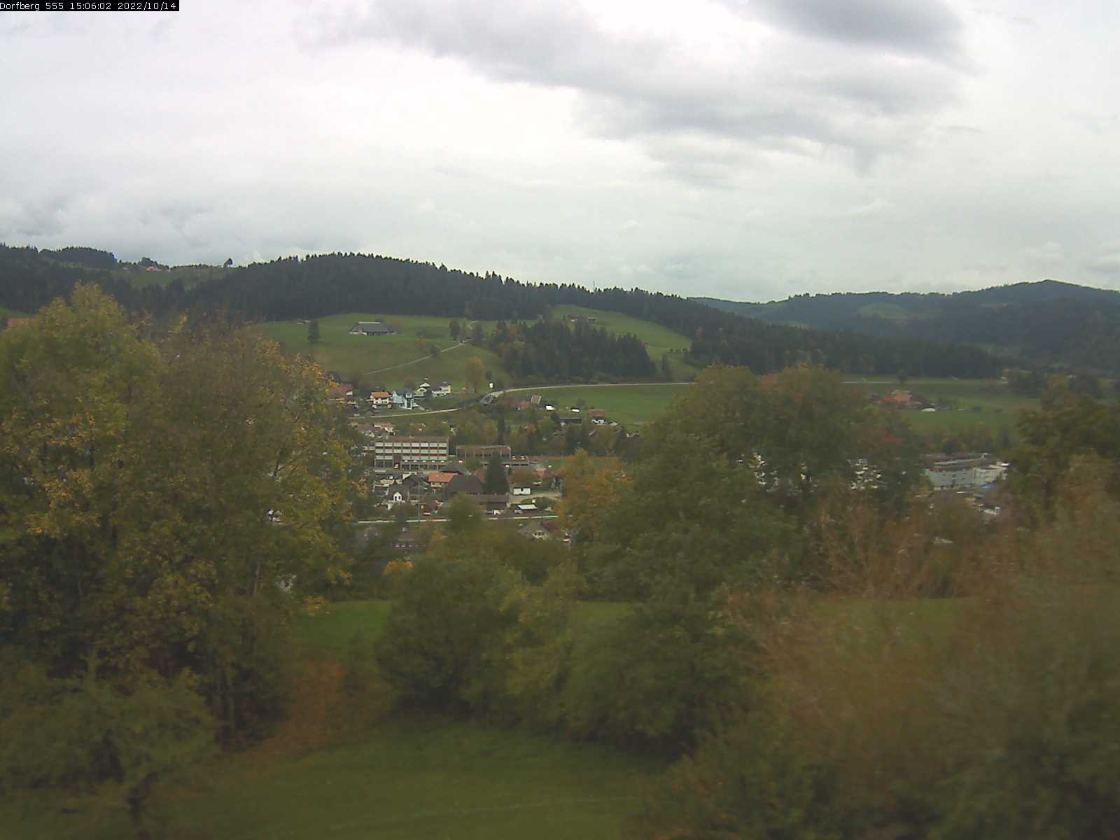 Webcam-Bild: Aussicht vom Dorfberg in Langnau 20221014-150601