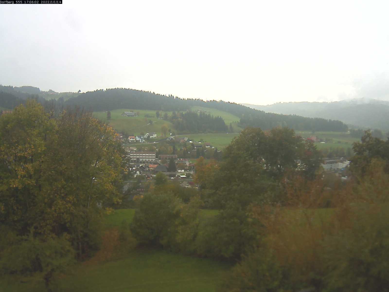 Webcam-Bild: Aussicht vom Dorfberg in Langnau 20221014-170601