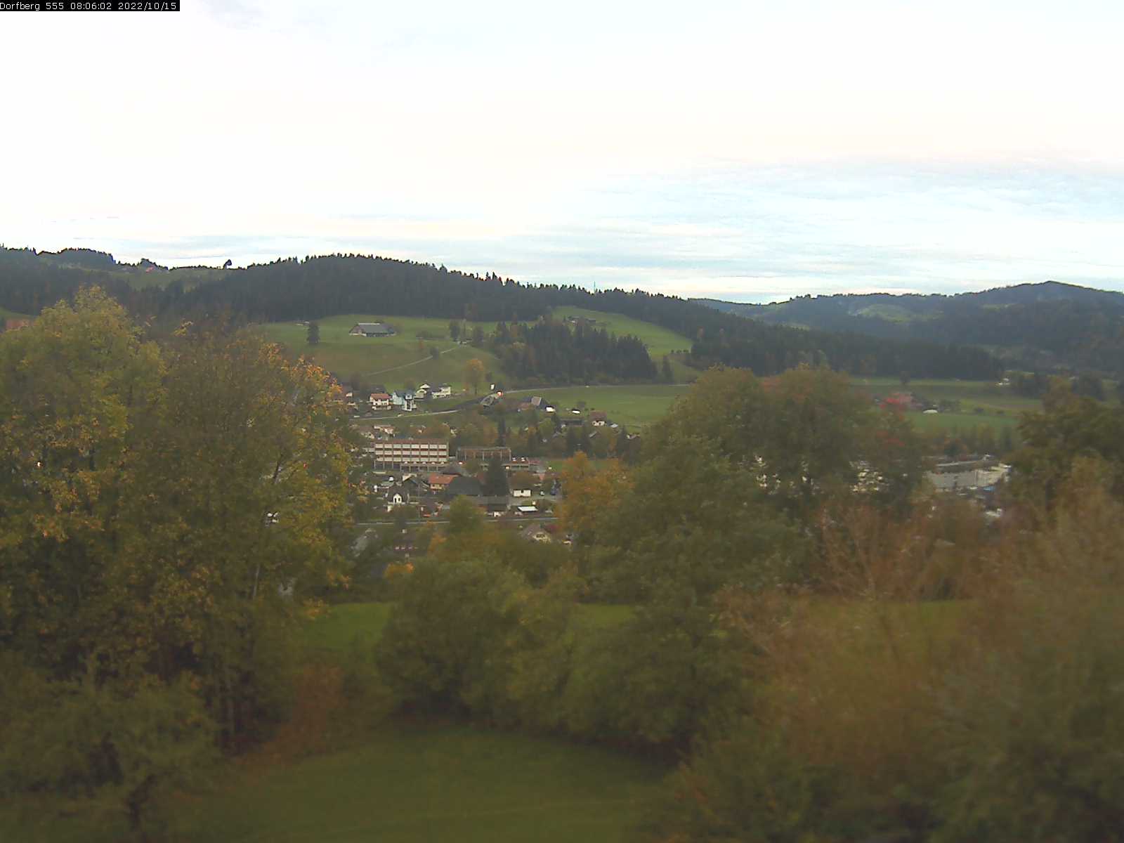 Webcam-Bild: Aussicht vom Dorfberg in Langnau 20221015-080601