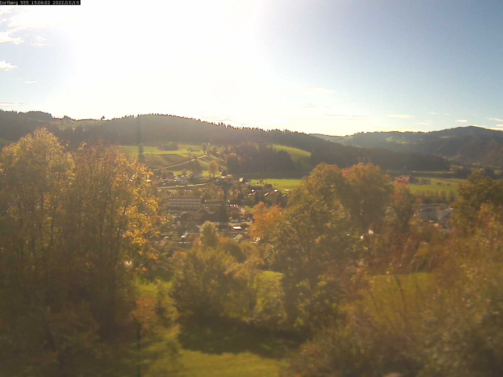 Webcam-Bild: Aussicht vom Dorfberg in Langnau 20221015-150601