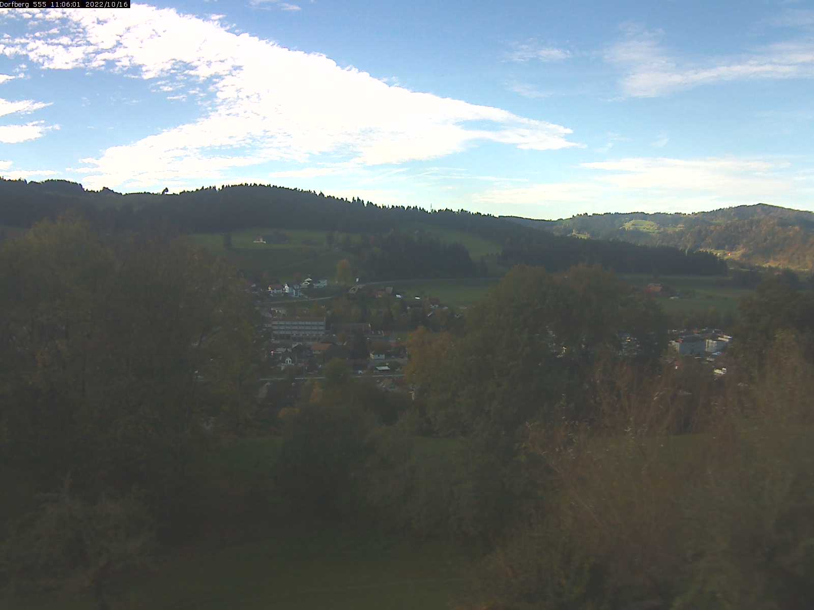 Webcam-Bild: Aussicht vom Dorfberg in Langnau 20221016-110601