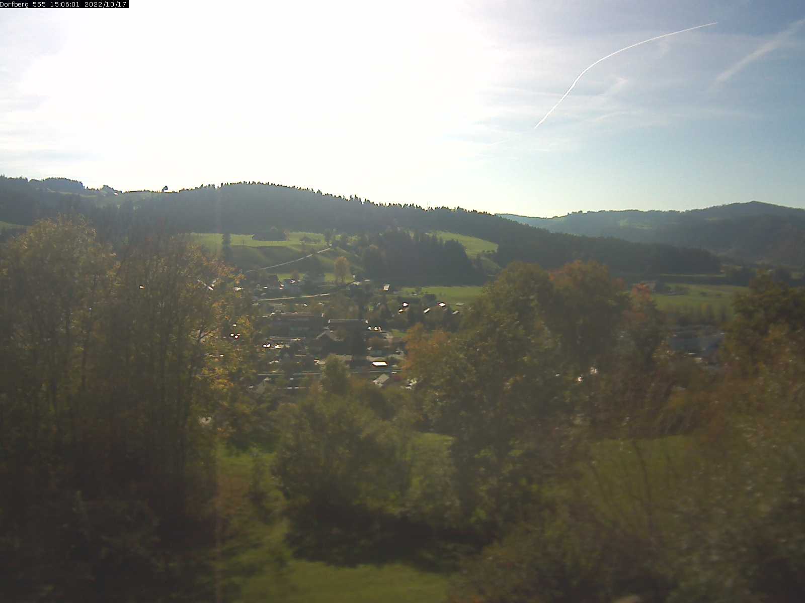 Webcam-Bild: Aussicht vom Dorfberg in Langnau 20221017-150601