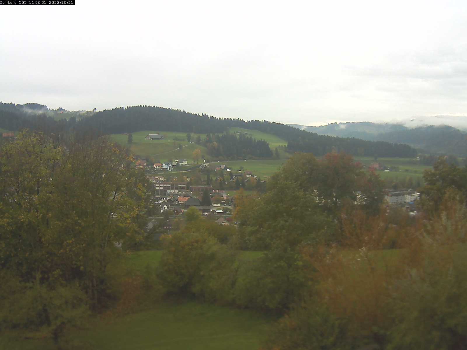 Webcam-Bild: Aussicht vom Dorfberg in Langnau 20221021-110601