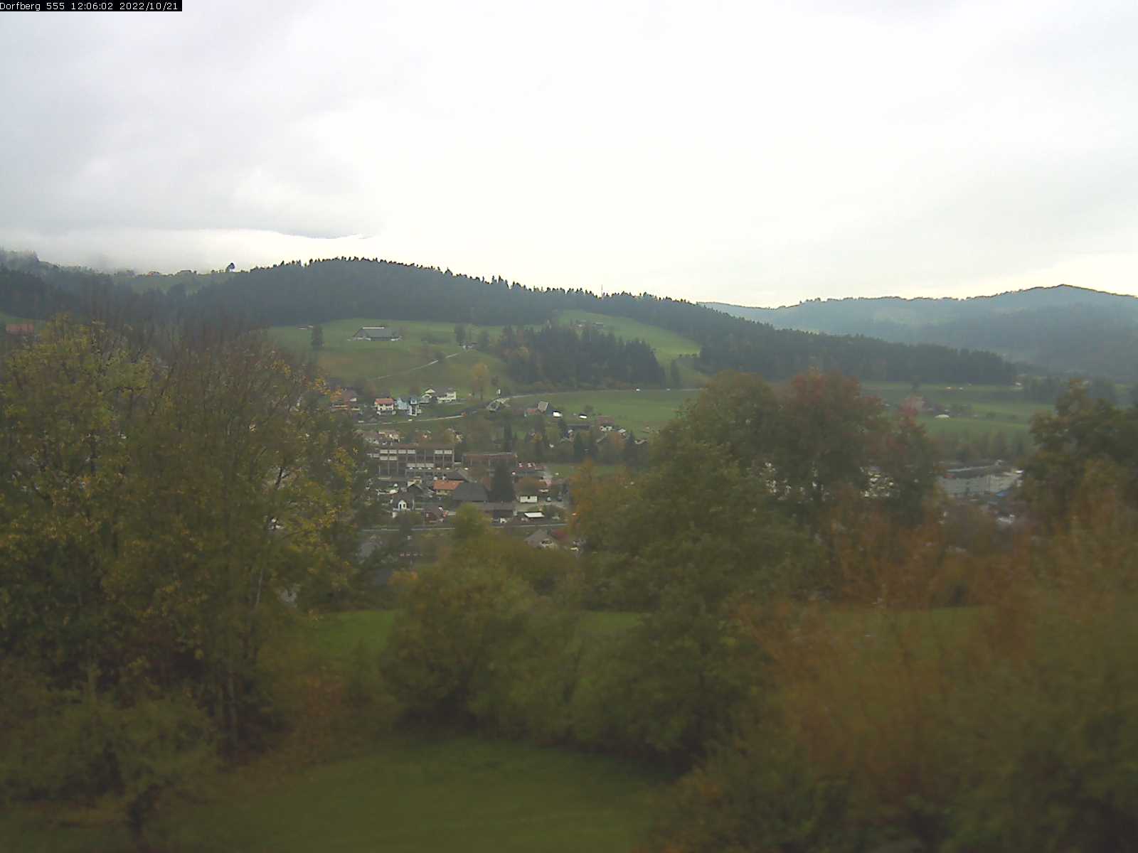 Webcam-Bild: Aussicht vom Dorfberg in Langnau 20221021-120601