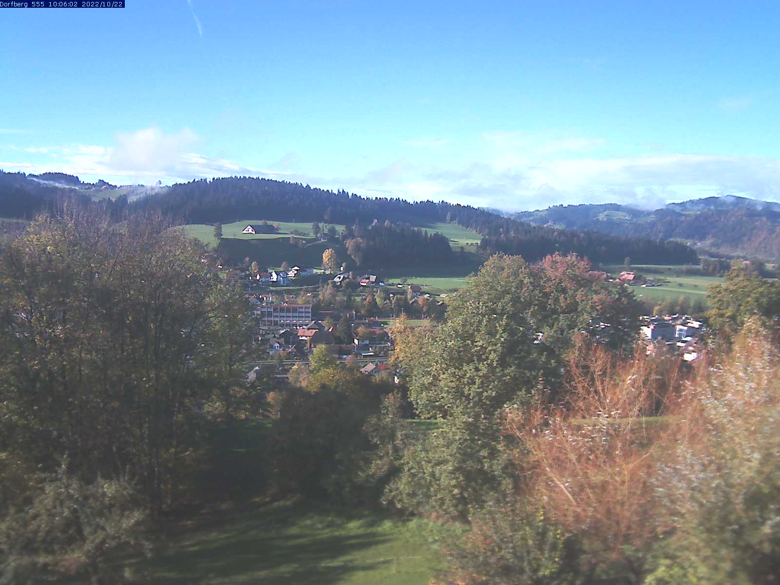 Webcam-Bild: Aussicht vom Dorfberg in Langnau 20221022-100601