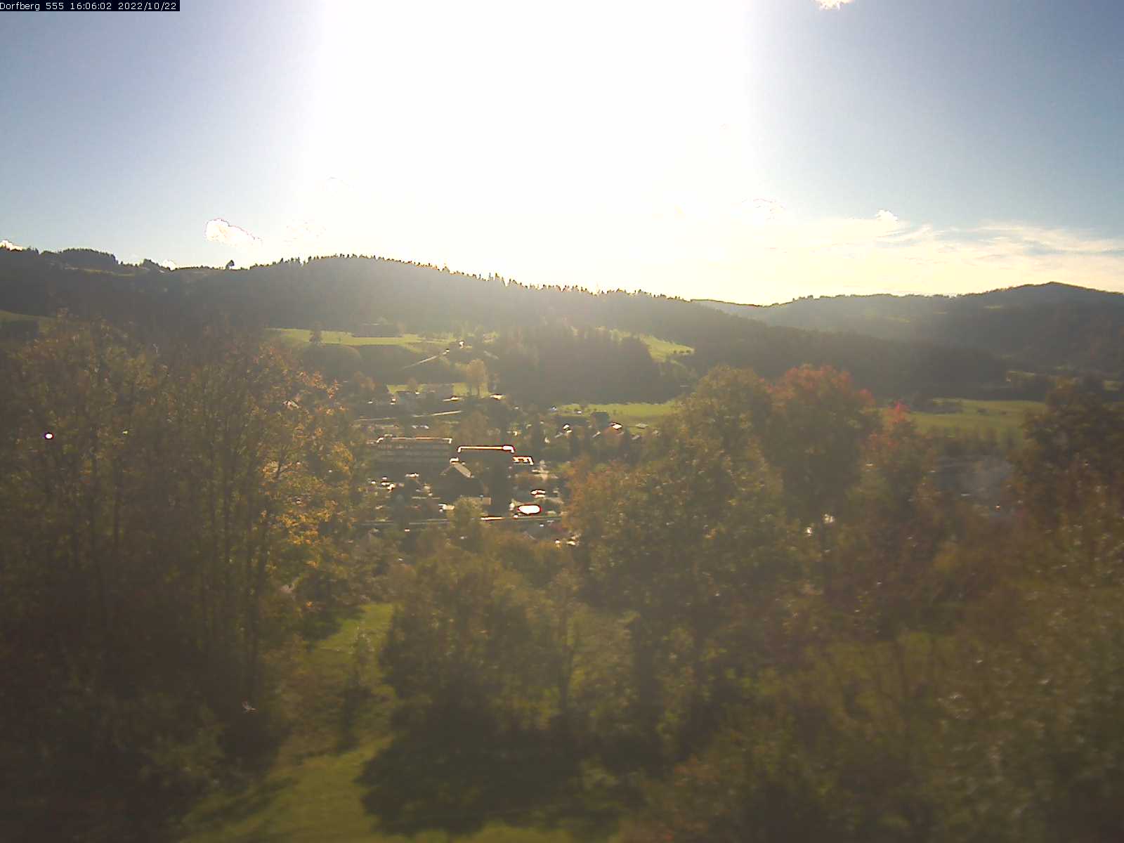Webcam-Bild: Aussicht vom Dorfberg in Langnau 20221022-160601