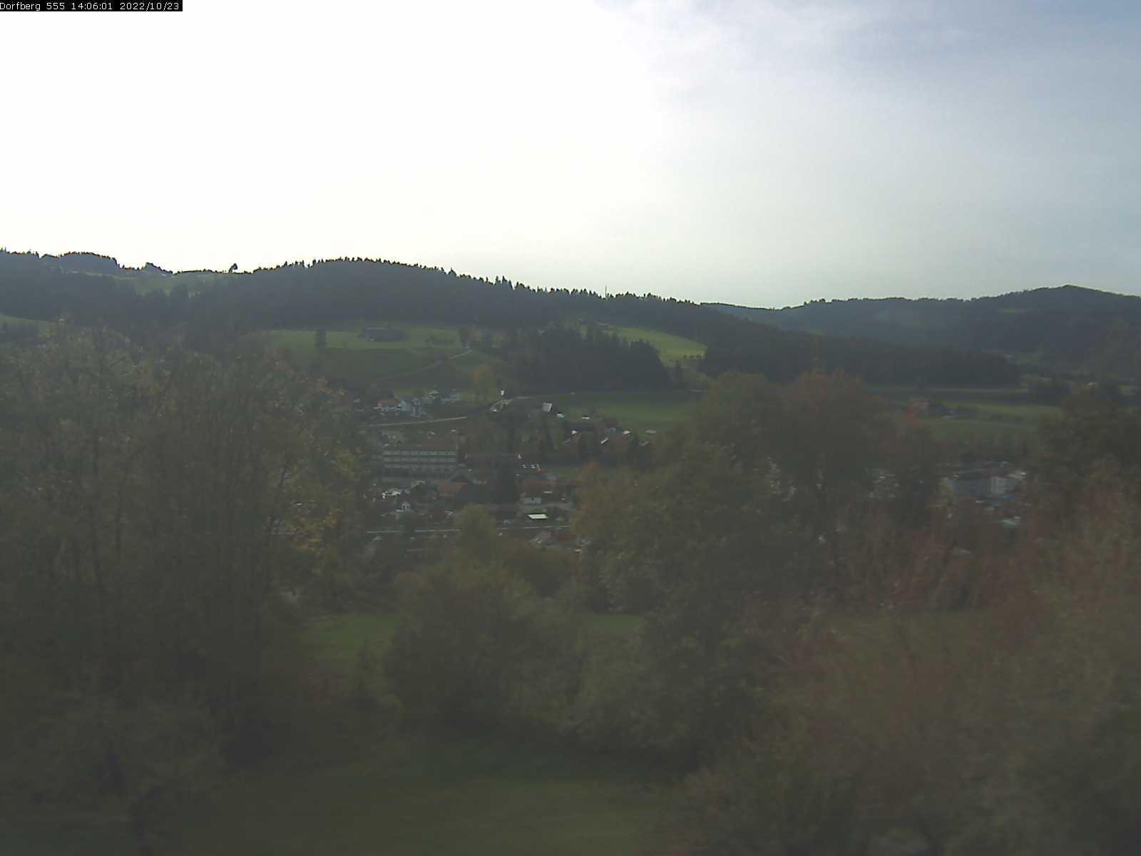 Webcam-Bild: Aussicht vom Dorfberg in Langnau 20221023-140601