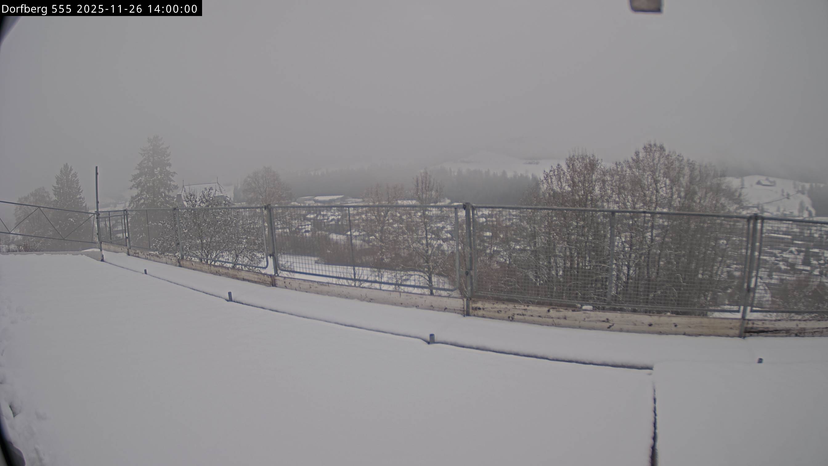 Webcam-Bild: Aussicht vom Dorfberg in Langnau 20251126-140000