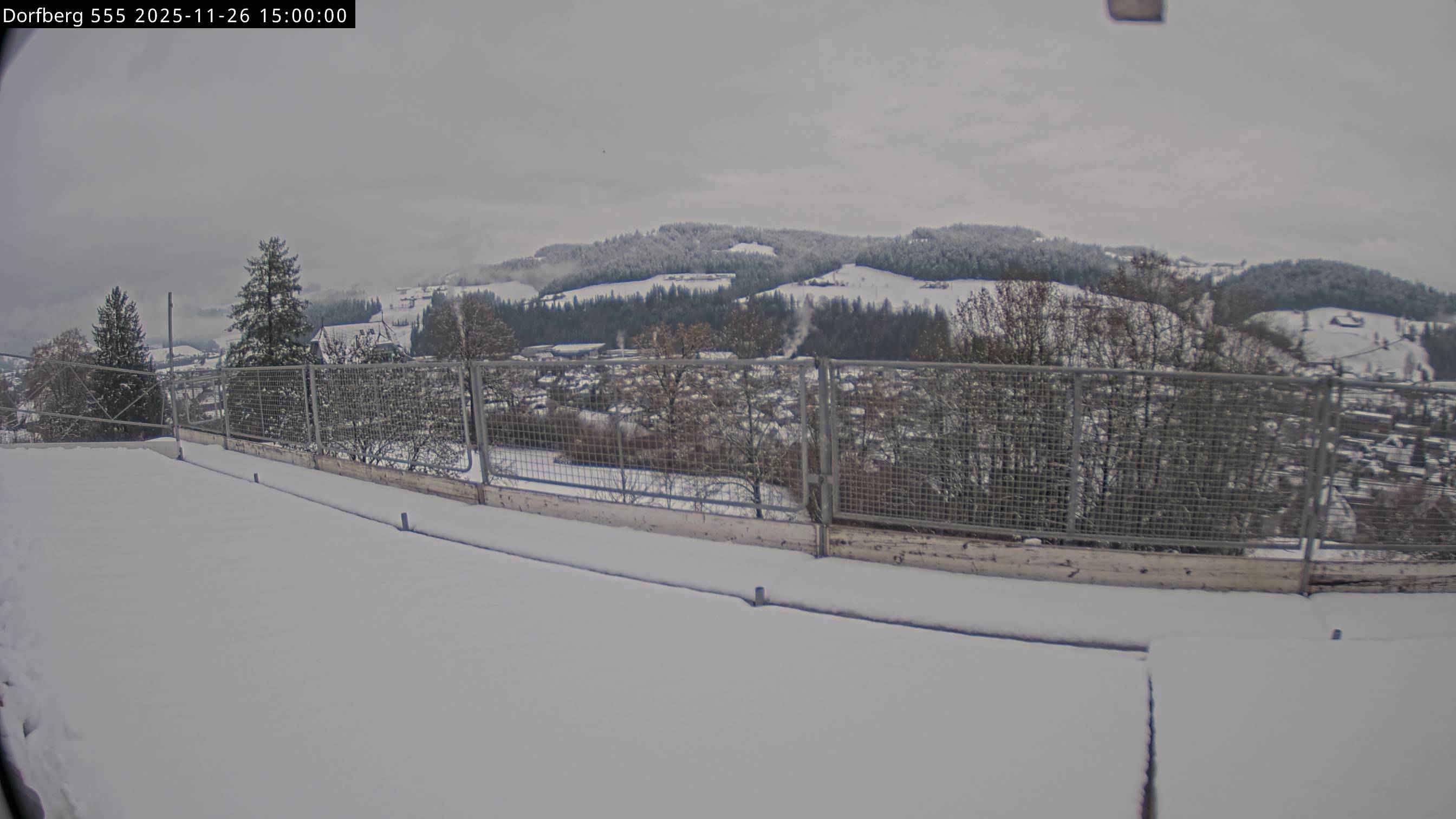 Webcam-Bild: Aussicht vom Dorfberg in Langnau 20251126-150000