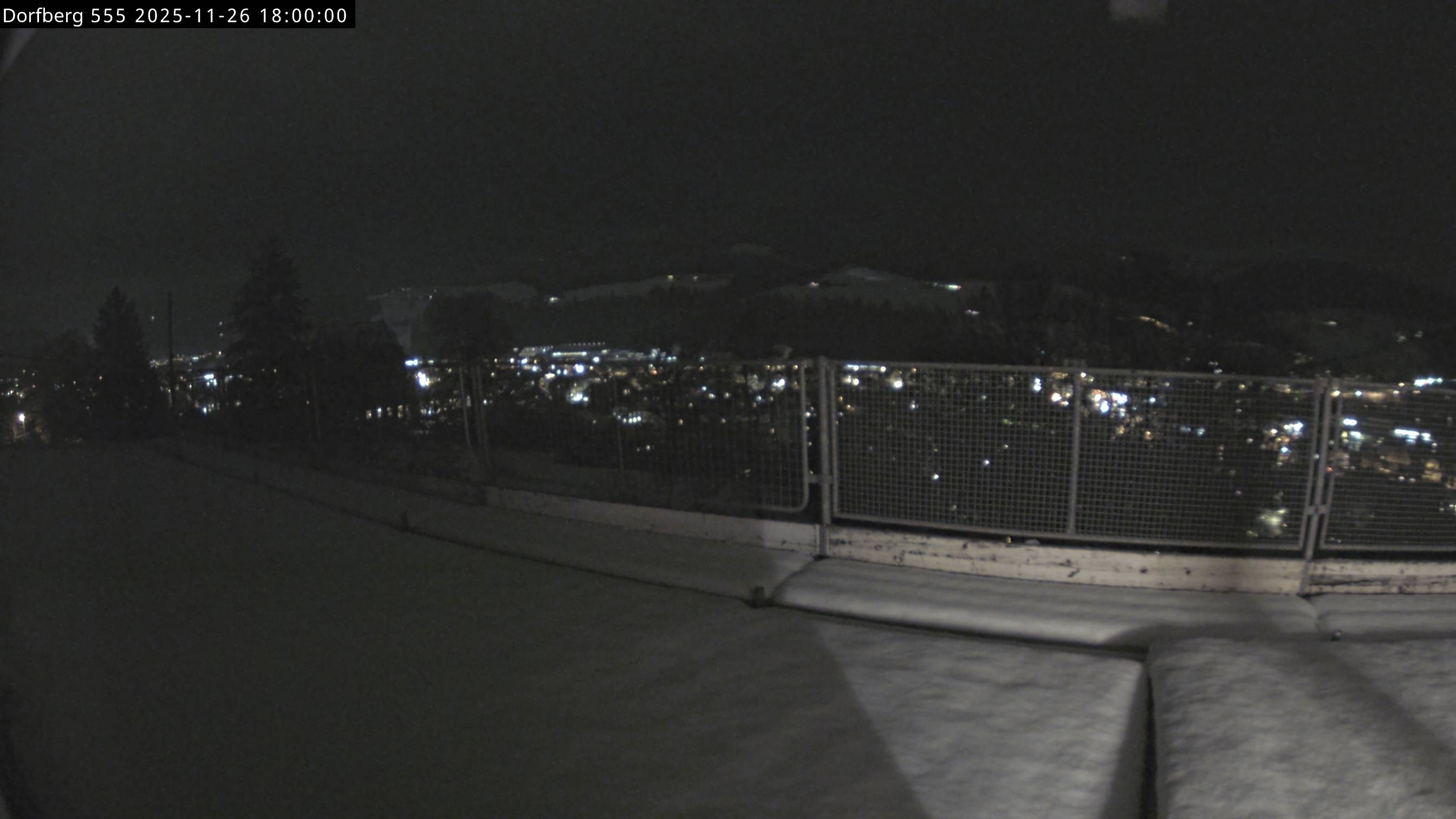 Webcam-Bild: Aussicht vom Dorfberg in Langnau 20251126-180000