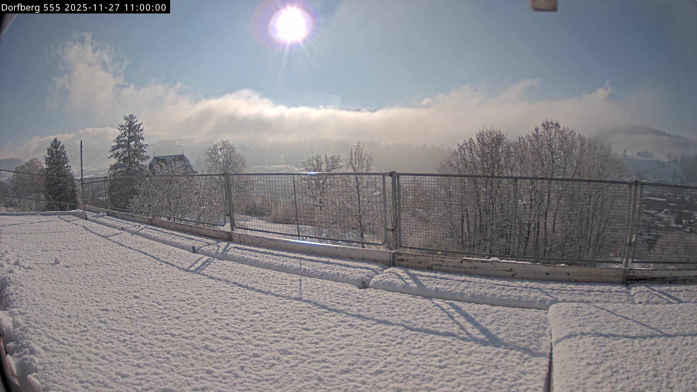 Webcam-Bild: Aussicht vom Dorfberg in Langnau 20251127-110000