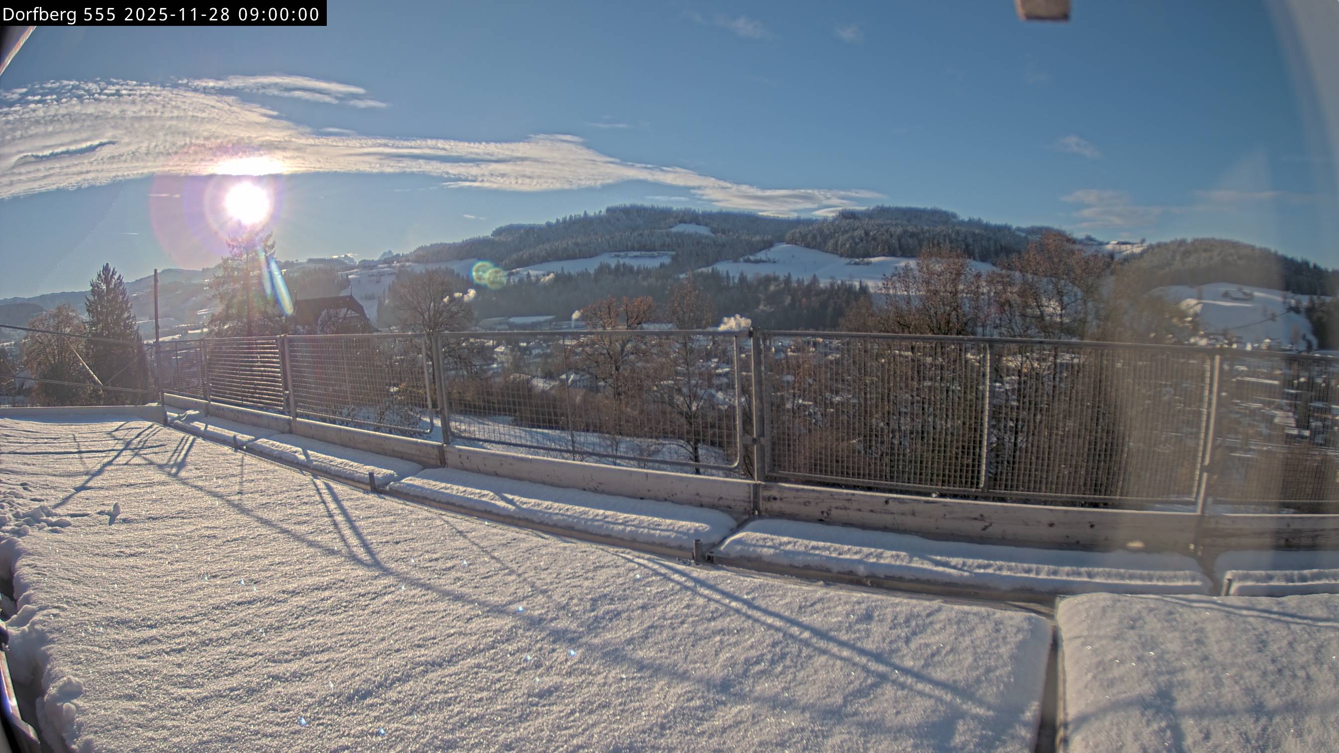 Webcam-Bild: Aussicht vom Dorfberg in Langnau 20251128-090000