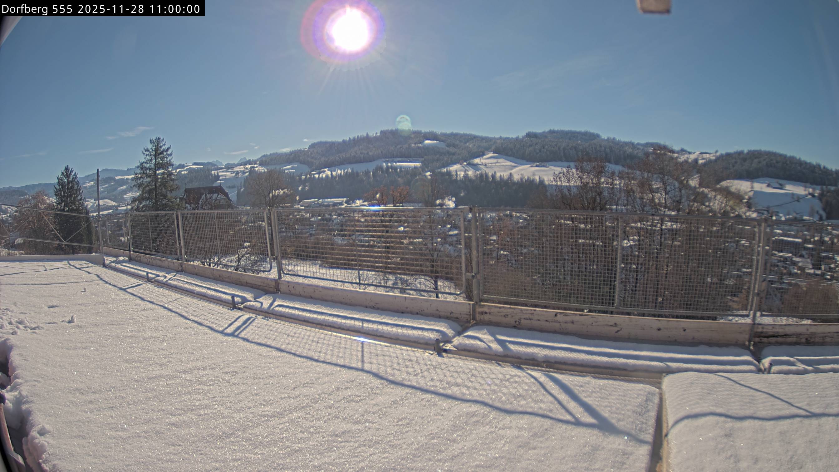 Webcam-Bild: Aussicht vom Dorfberg in Langnau 20251128-110000