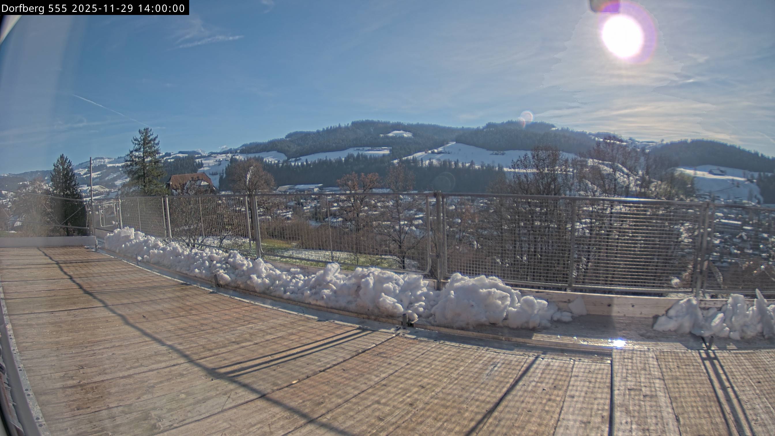 Webcam-Bild: Aussicht vom Dorfberg in Langnau 20251129-140000
