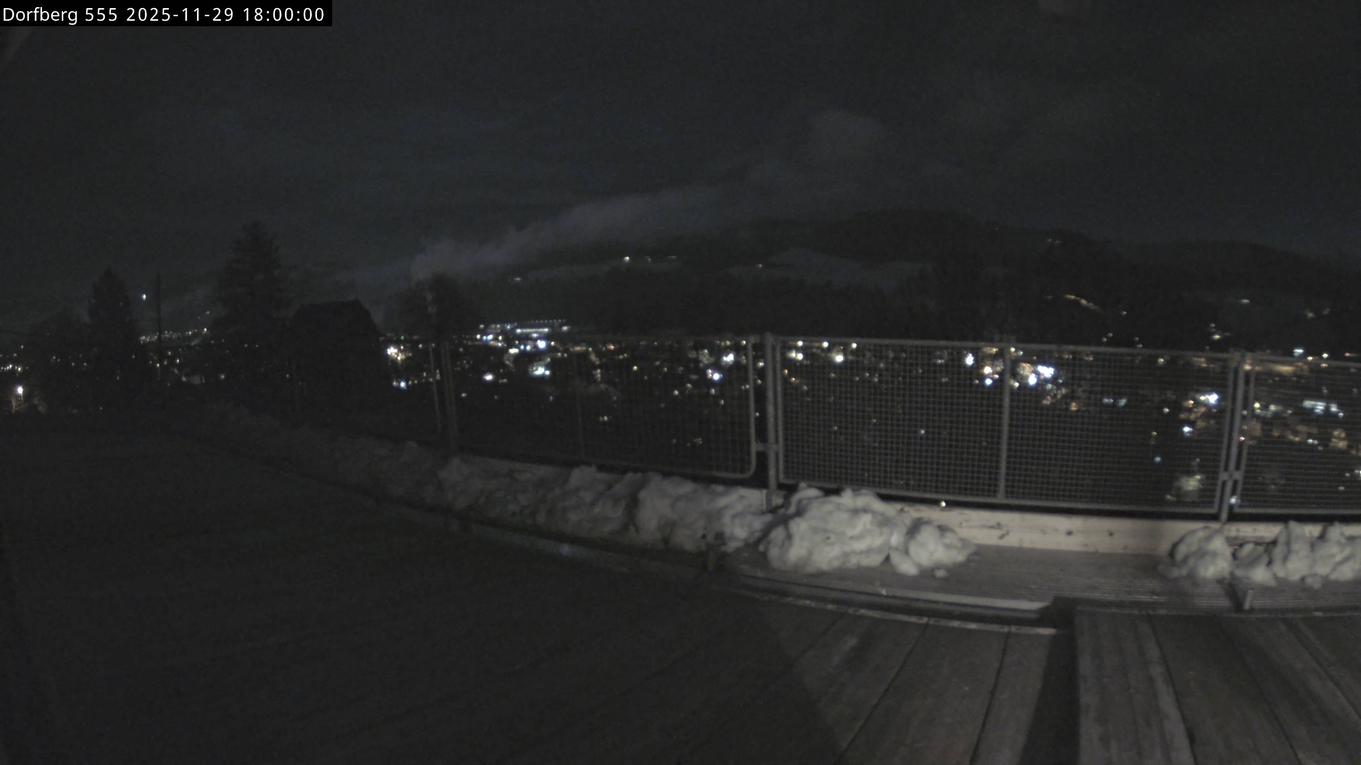 Webcam-Bild: Aussicht vom Dorfberg in Langnau 20251129-180000