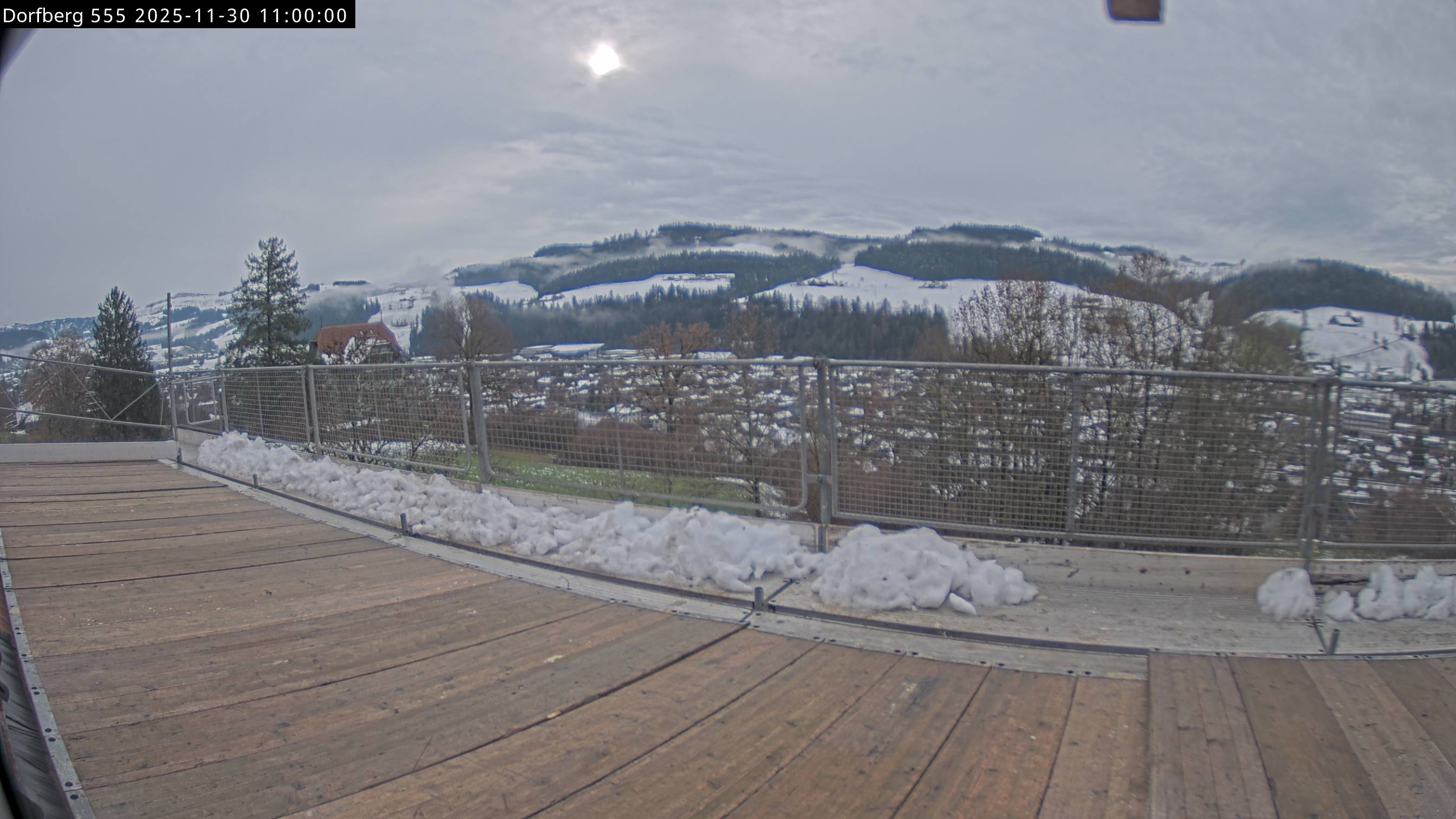 Webcam-Bild: Aussicht vom Dorfberg in Langnau 20251130-110000