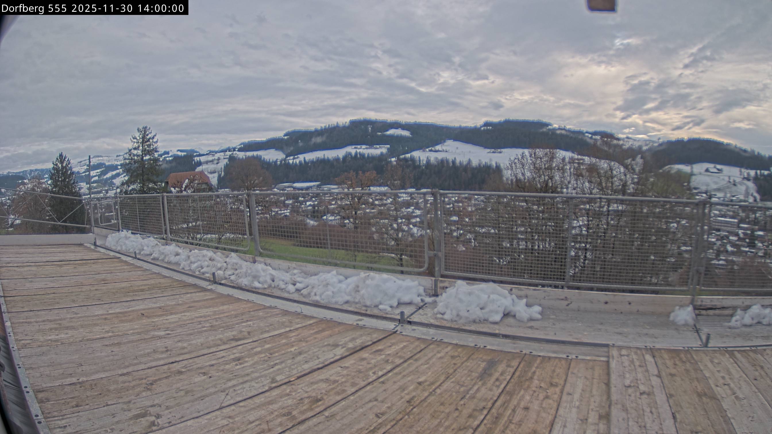 Webcam-Bild: Aussicht vom Dorfberg in Langnau 20251130-140000